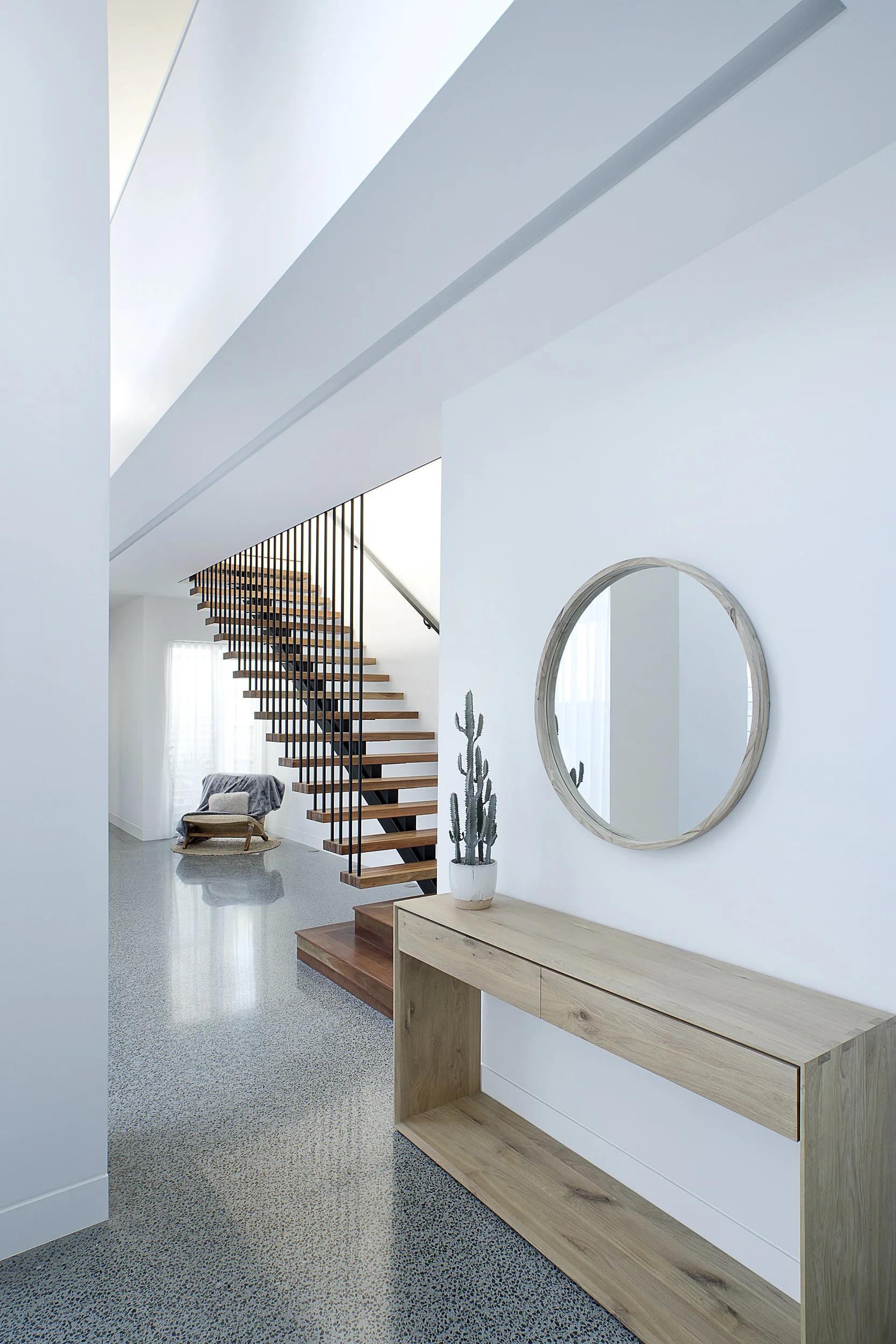 arthur-street-house-mermaid-beach-queensland-lobby-jamie-gordon-architect.jpg