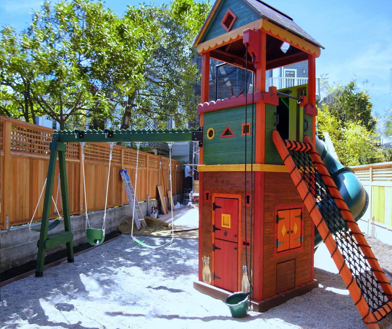 Amalgamated Play HQ - Gallery — Barbara Butler Artist-Builder Inc. - Custom  Treehouses & Play Structures