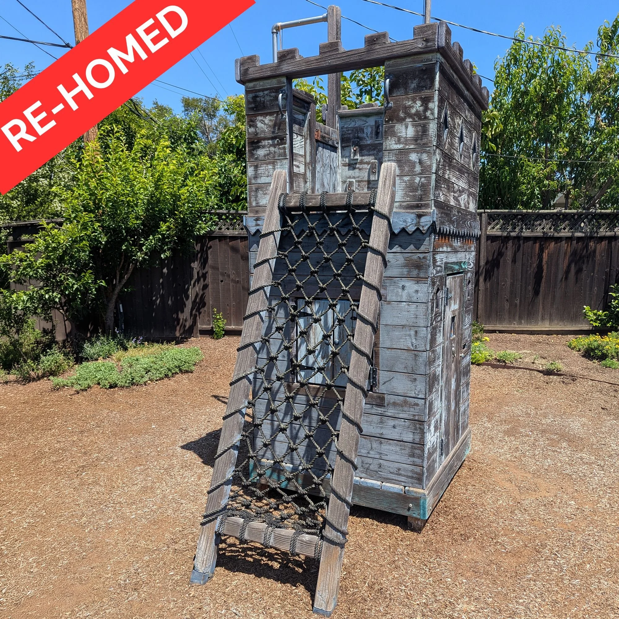 RE-HOMED Hideaway Fort