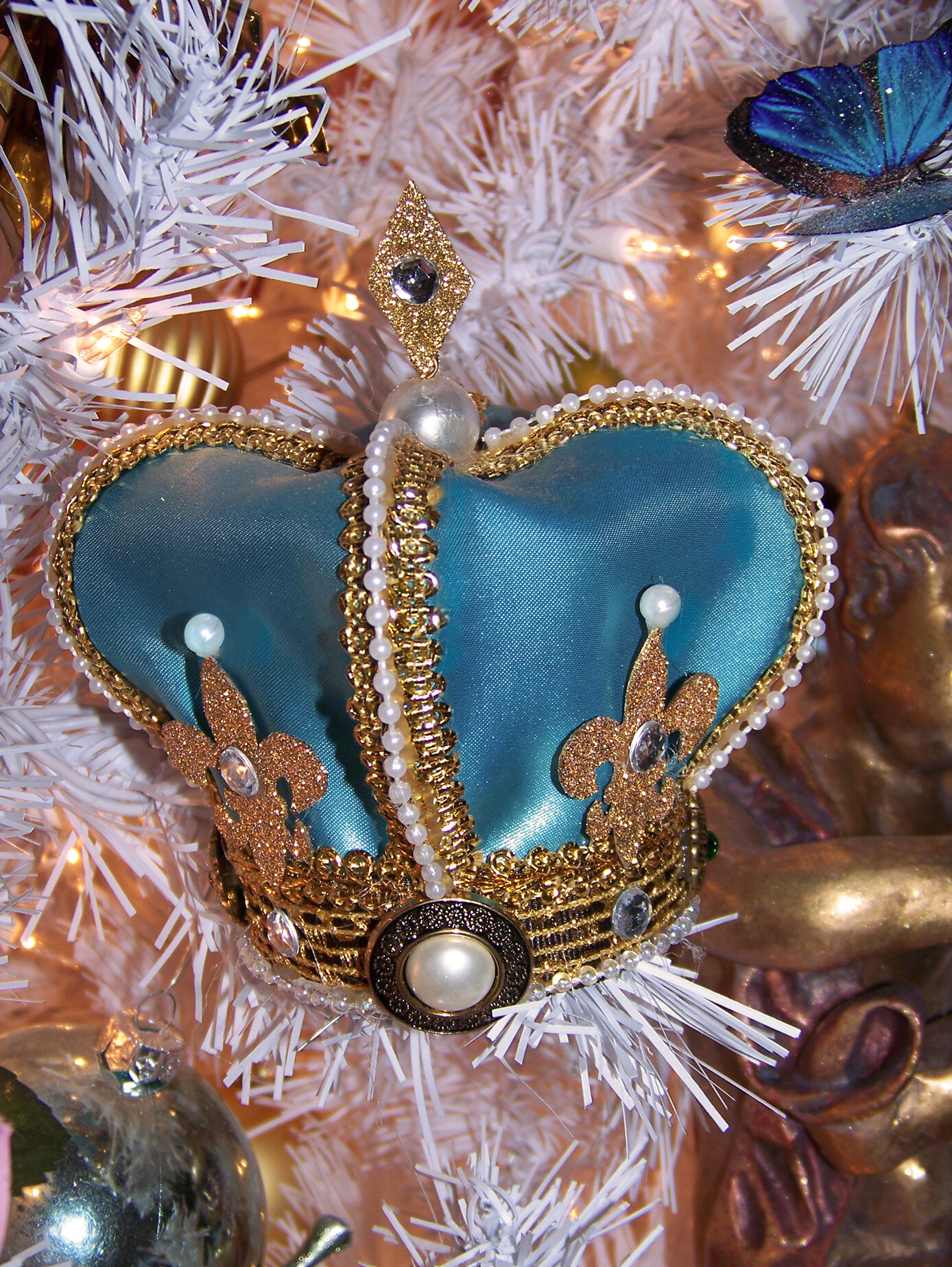  Marie Antoinette crown ornament 