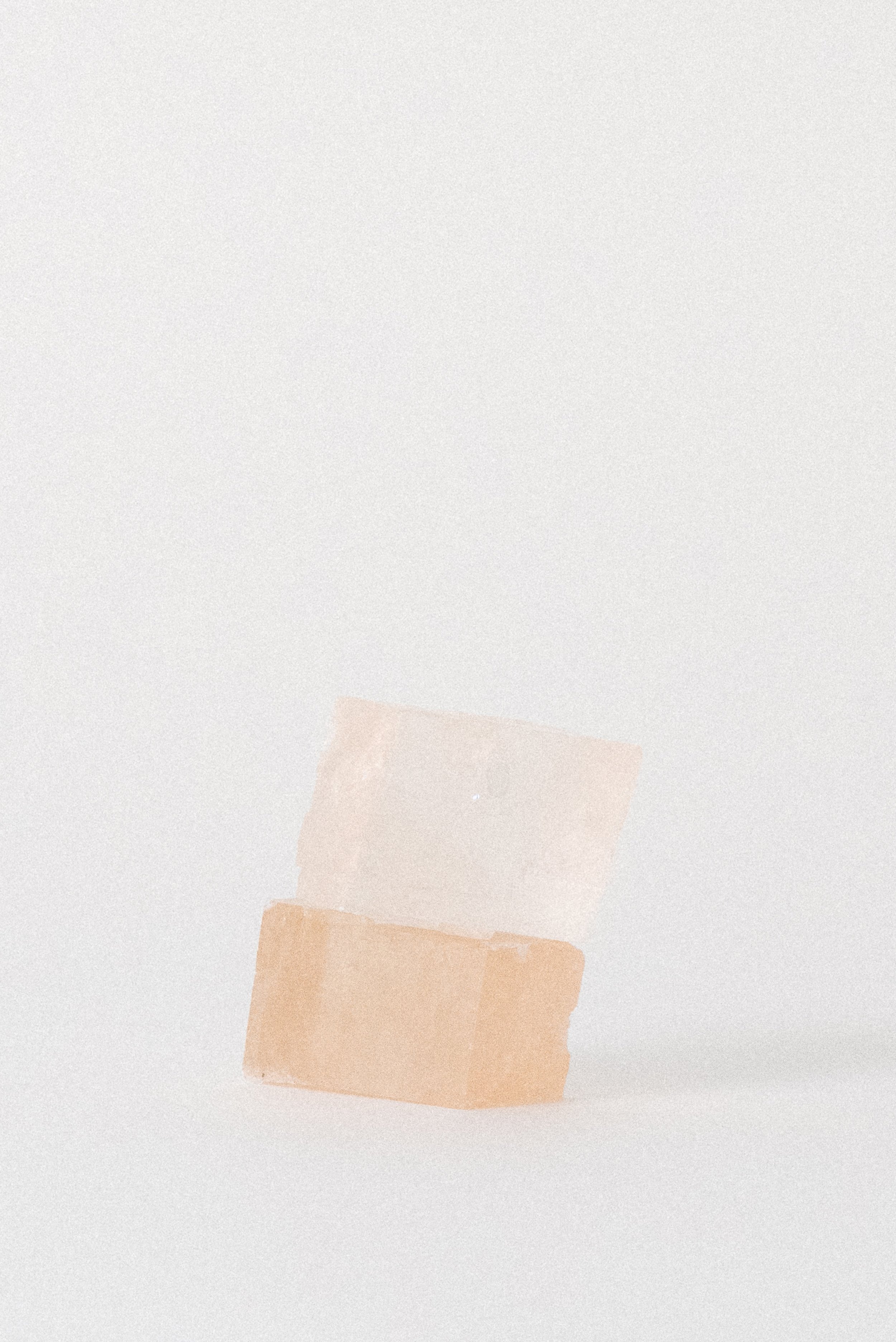 crystal-voyager-peach-optical-calcite-rhomboid-mexicol-5.jpg