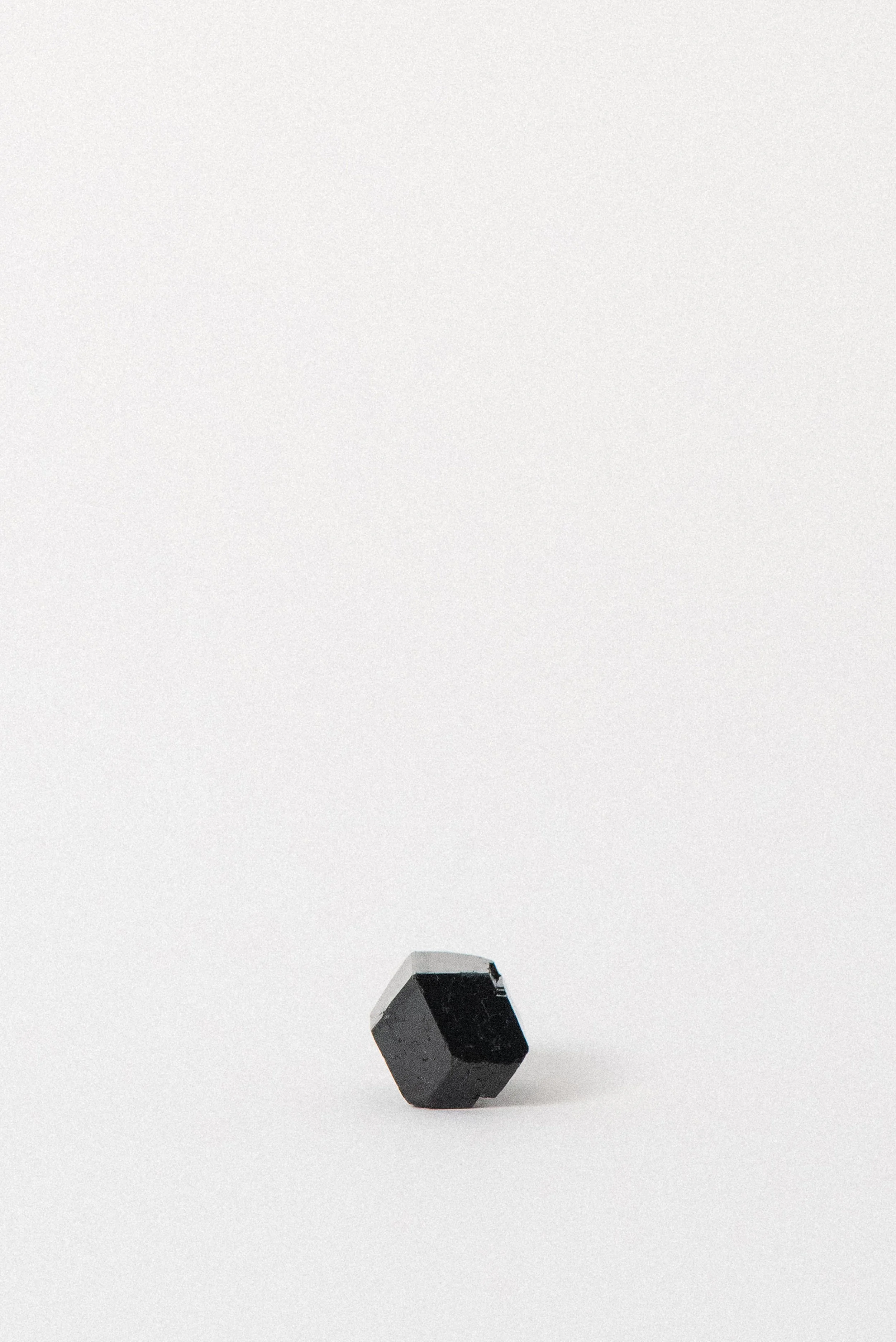 small-black-mercedes-tourmaline-erongo-mountain-namibia-africa-04.jpg