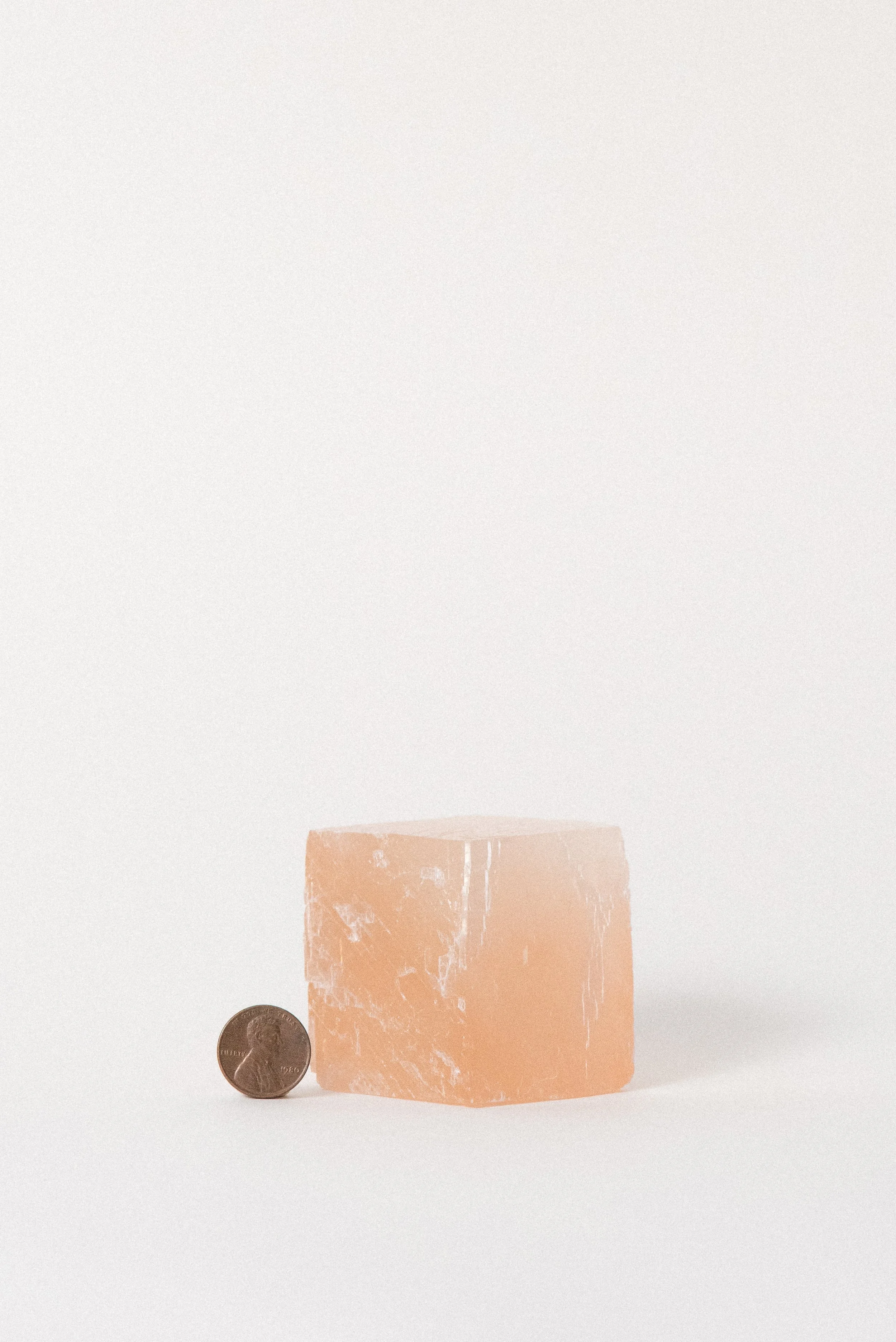 crystal-voyager-pink-optical-calcite-rhomboid-06.jpg