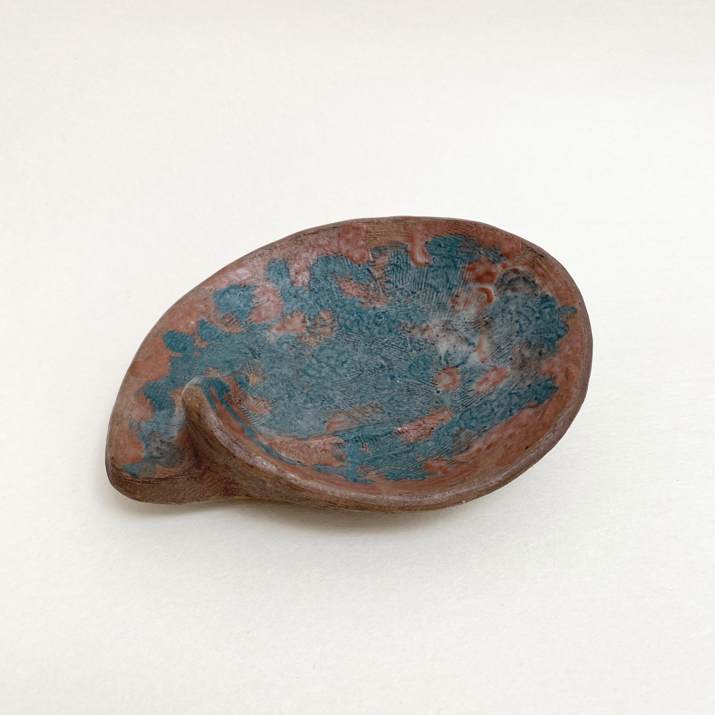 VS-CER-16_Studio_Pottery_Bowl (brown)_1.png