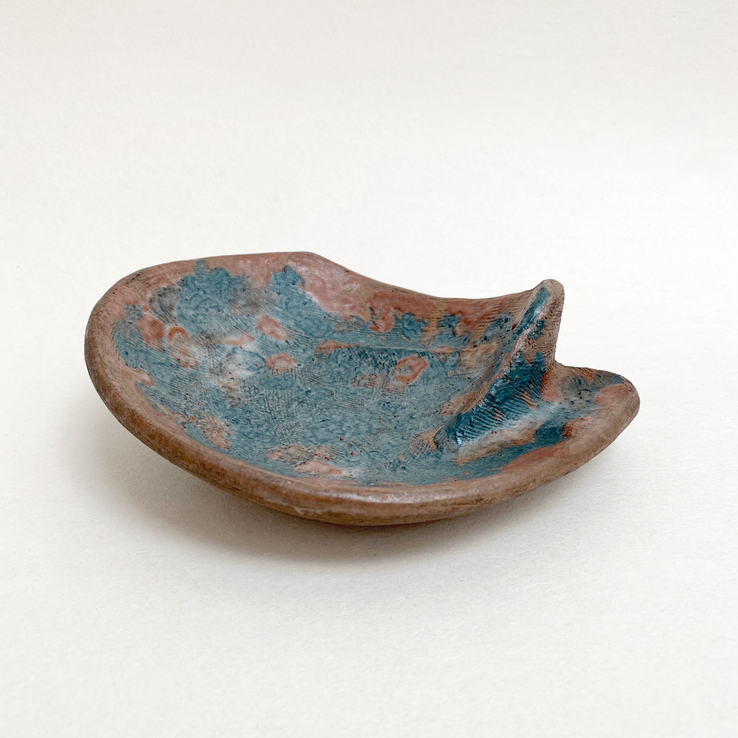 VS-CER-16_Studio_Pottery_Bowl (brown)_2.png