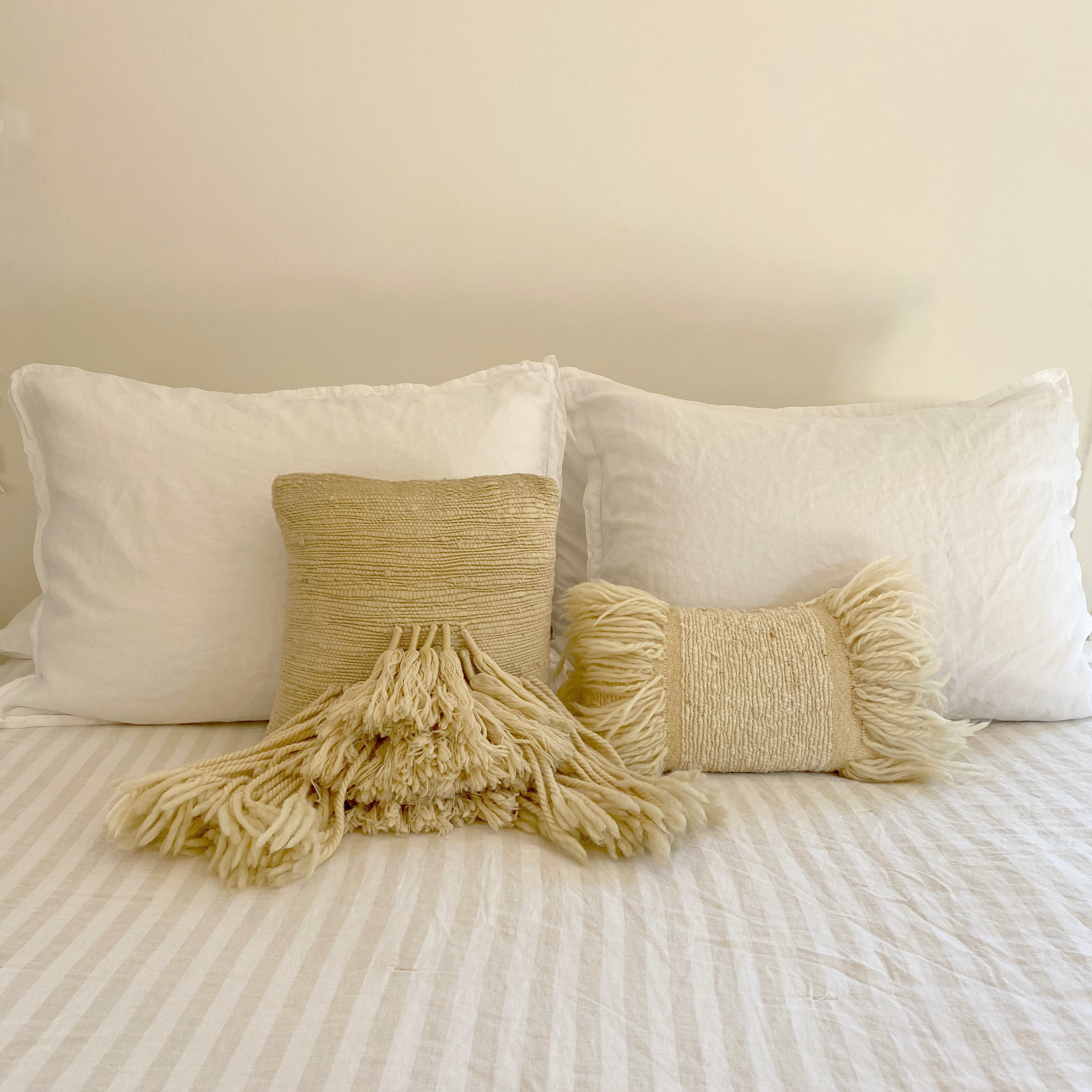 VS-OB-26_Pillow_1_4.png