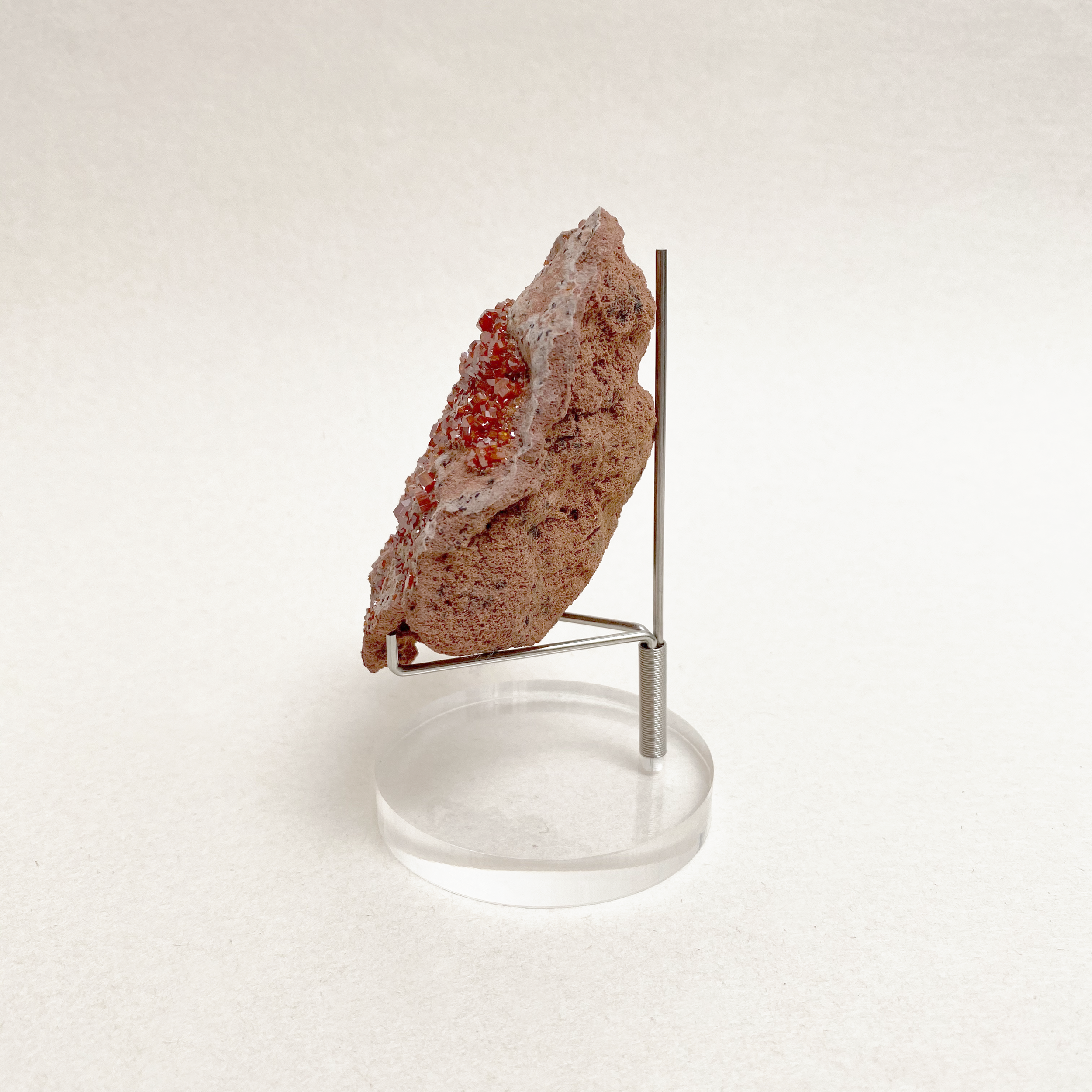 87-356_Vanadinite_4.png
