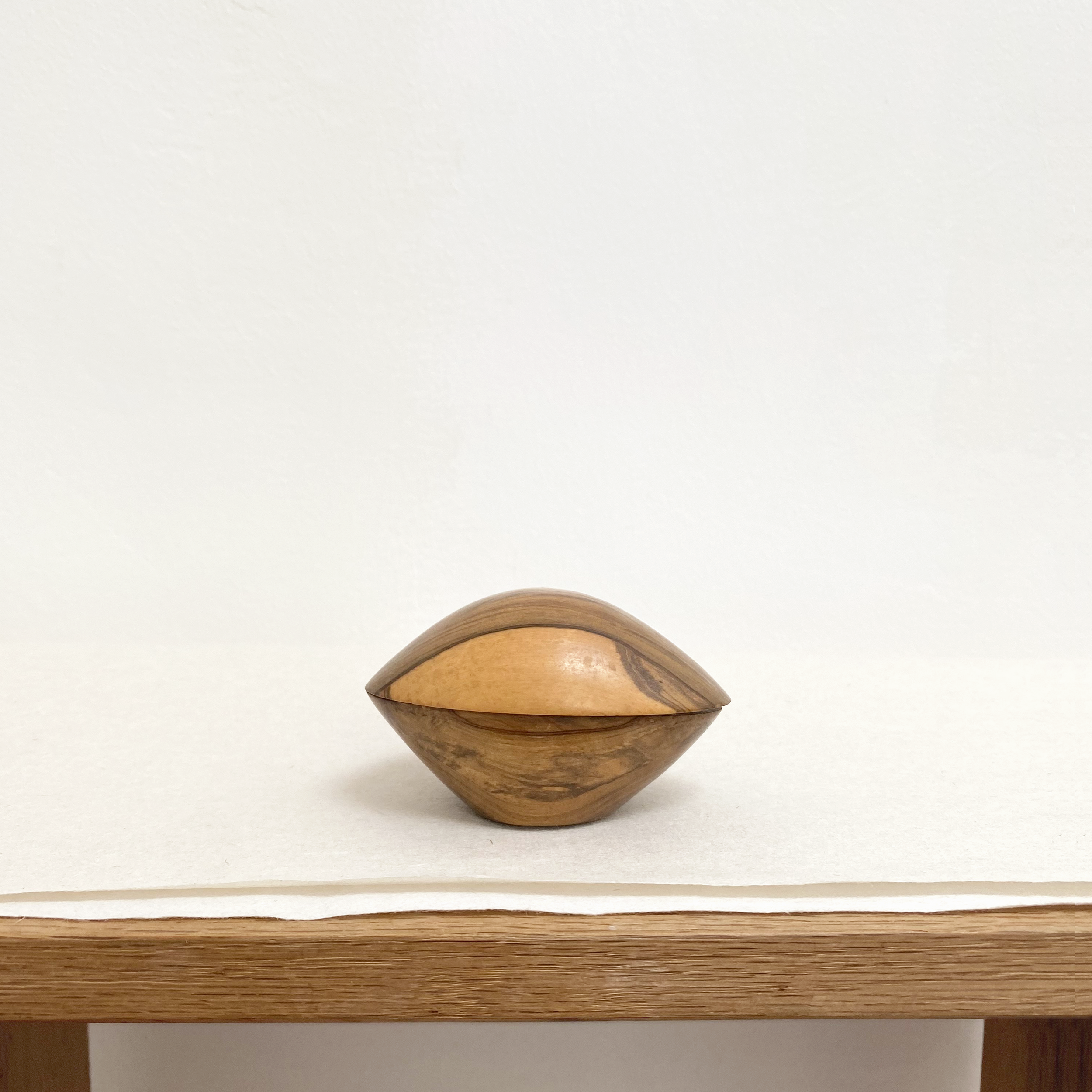 HANDMADE OYSTER BOX, MID-CENTURY