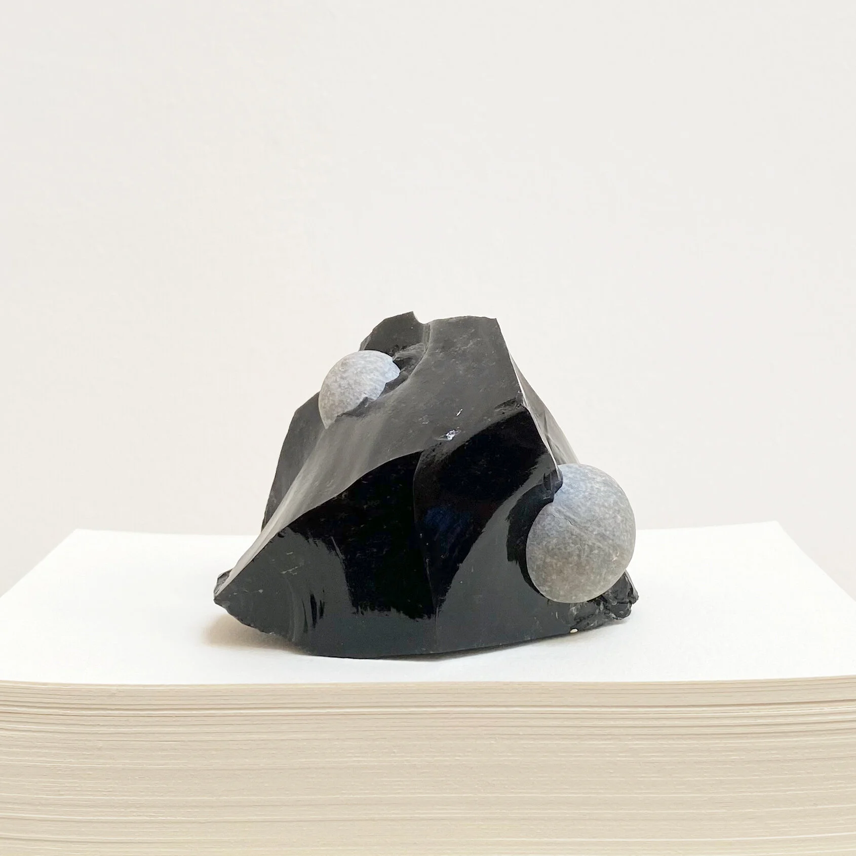 537_Obsidian_2.jpg