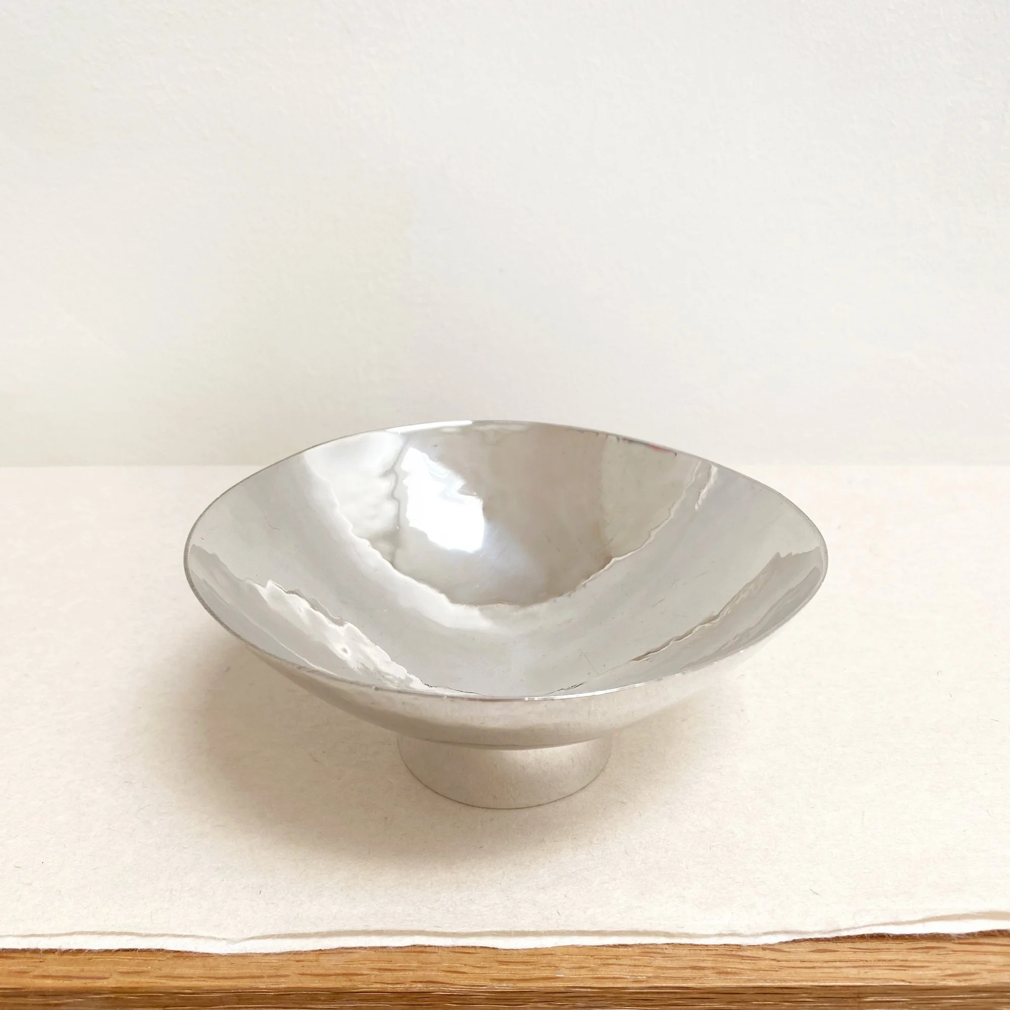 VS-OB-71_Crystal_Voyager_Hammered_Silver_Bowl_2.jpg