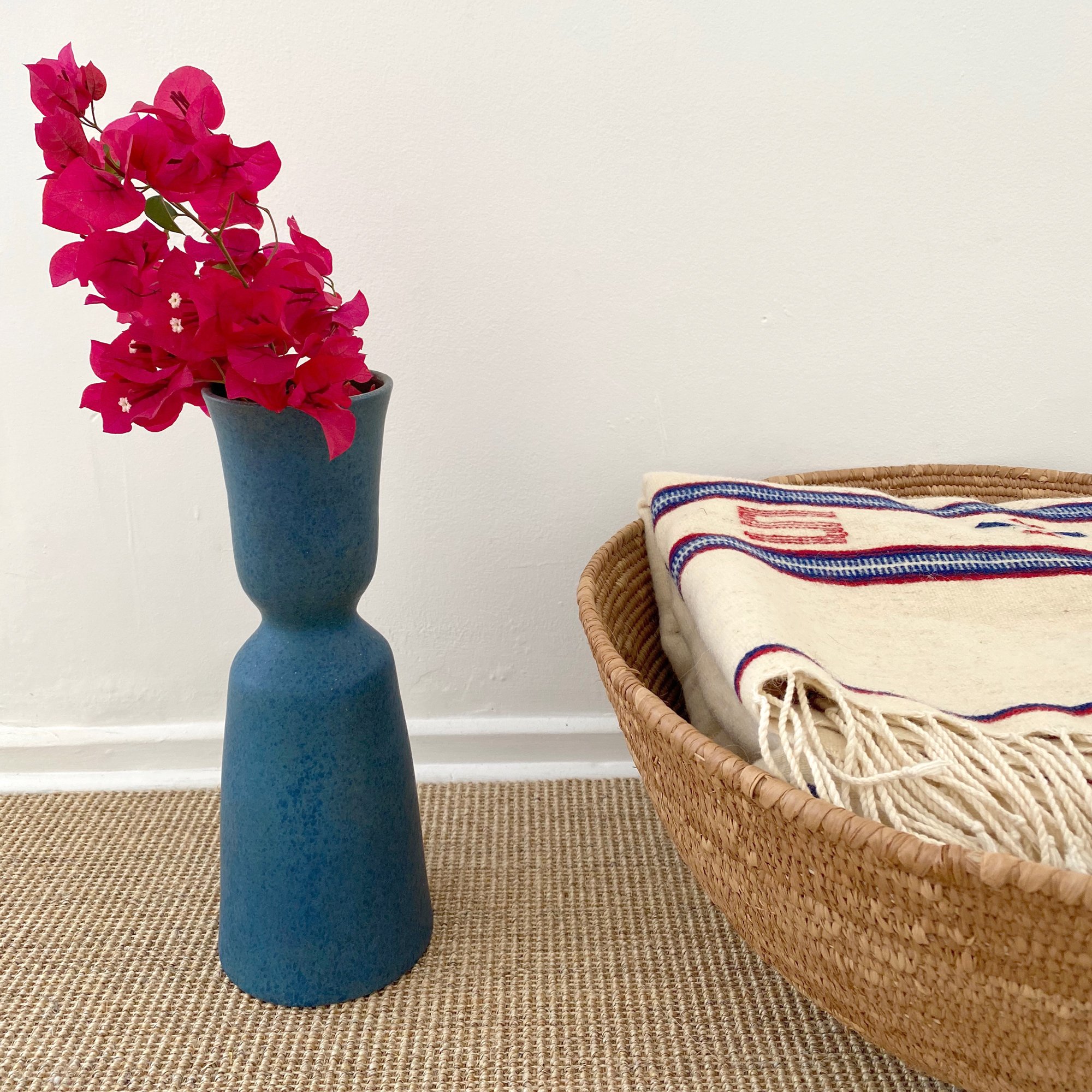 Crystal_Voyager_Malibu_store_vintage_Henny_Radijs_vase_for_sale_1963_2.jpg