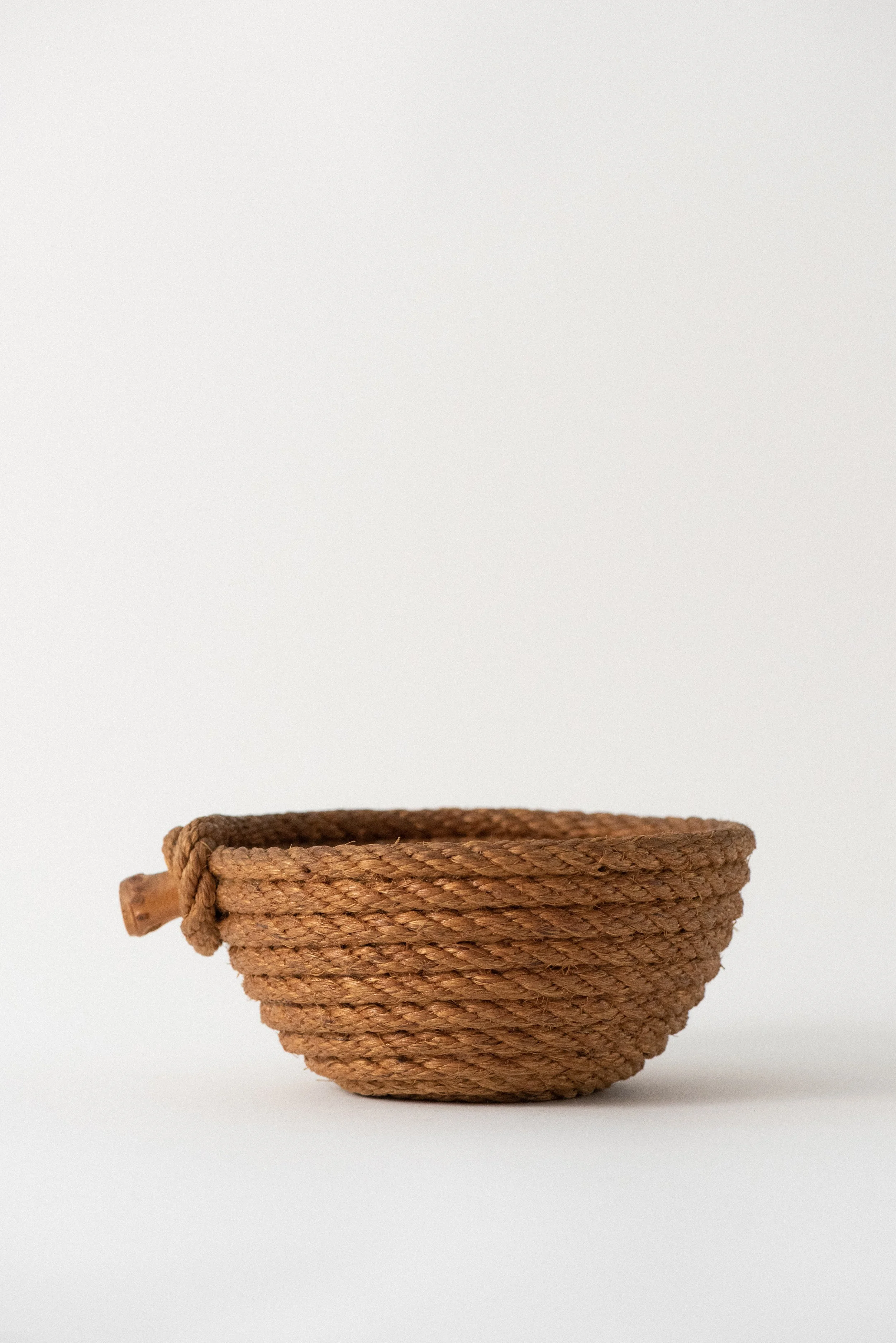 4735-OB-103_Crystal_Voyager_Store_Audoux_Minet_Rope_Bowl_3.jpg