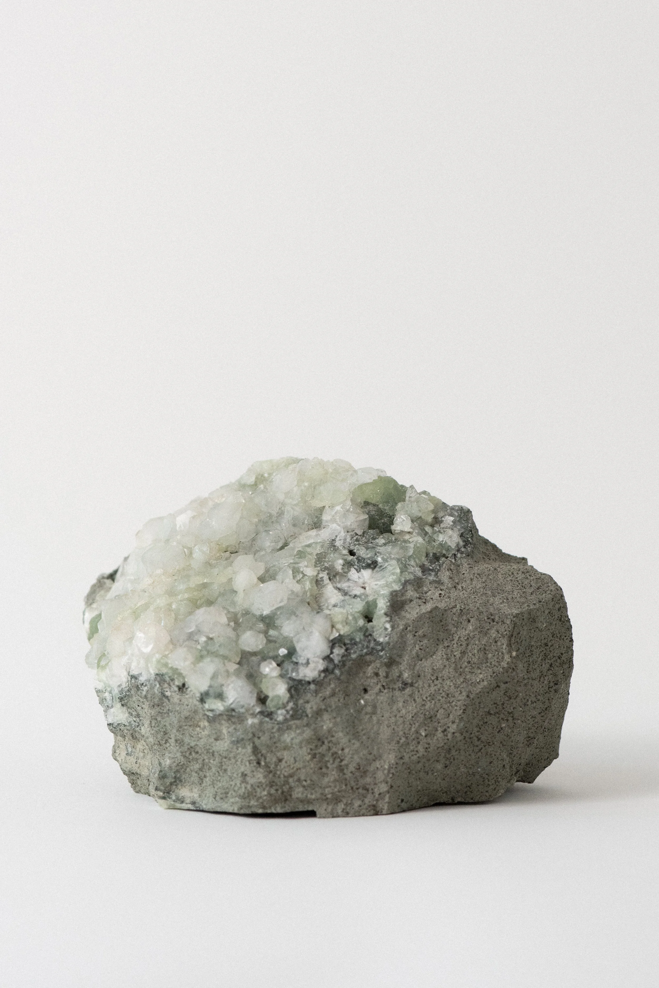 812_Crystal_Voyager_Apophyllite_Prehnite_O_and_G_Quarry_Southbury_Connecticut_mineral_specimen_for_sale_3.jpg