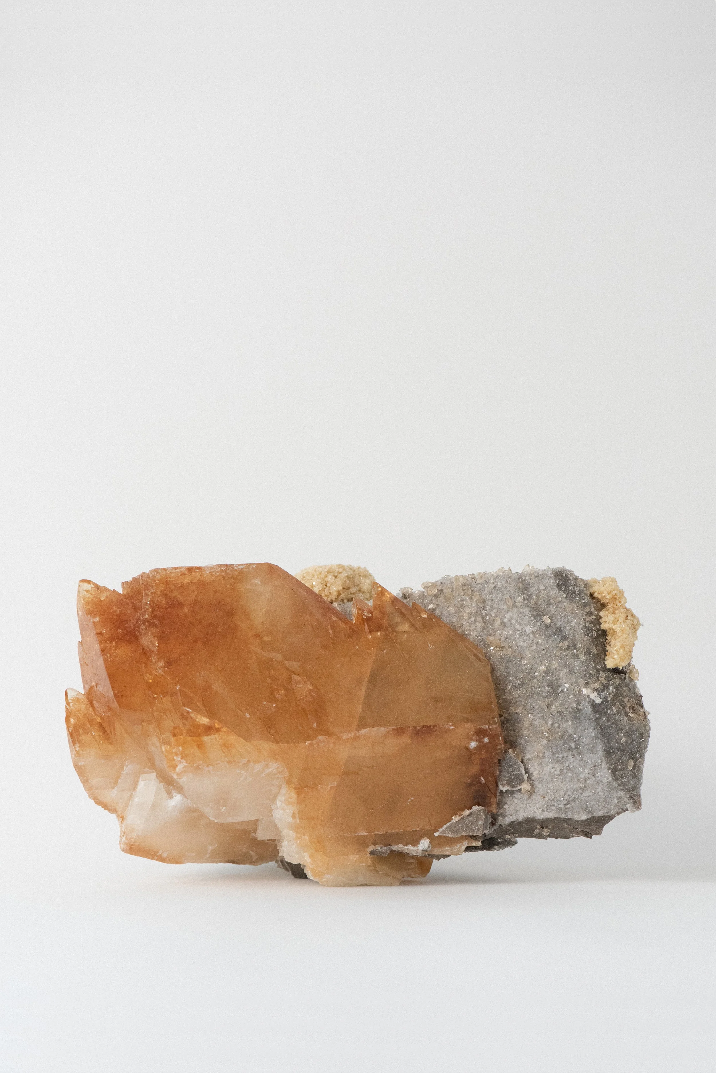 Collector-quality dogtooth calcite crystal – Elmwood Mine
