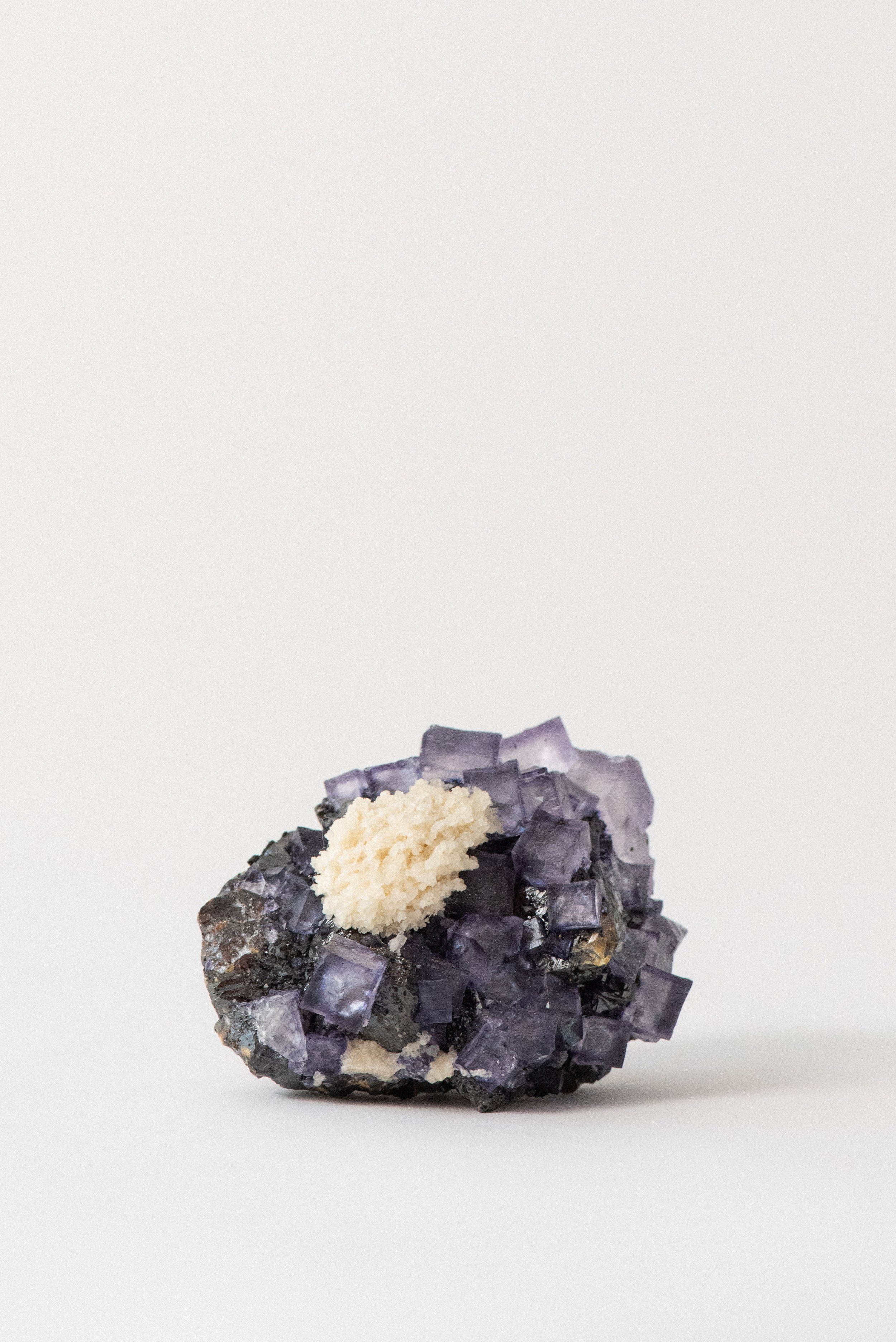 800-4-Crystal_Voyager_Shop_Elmwood_Tennessee_Purple_Fluorite_mineral_specimen_for_sale_8.jpg