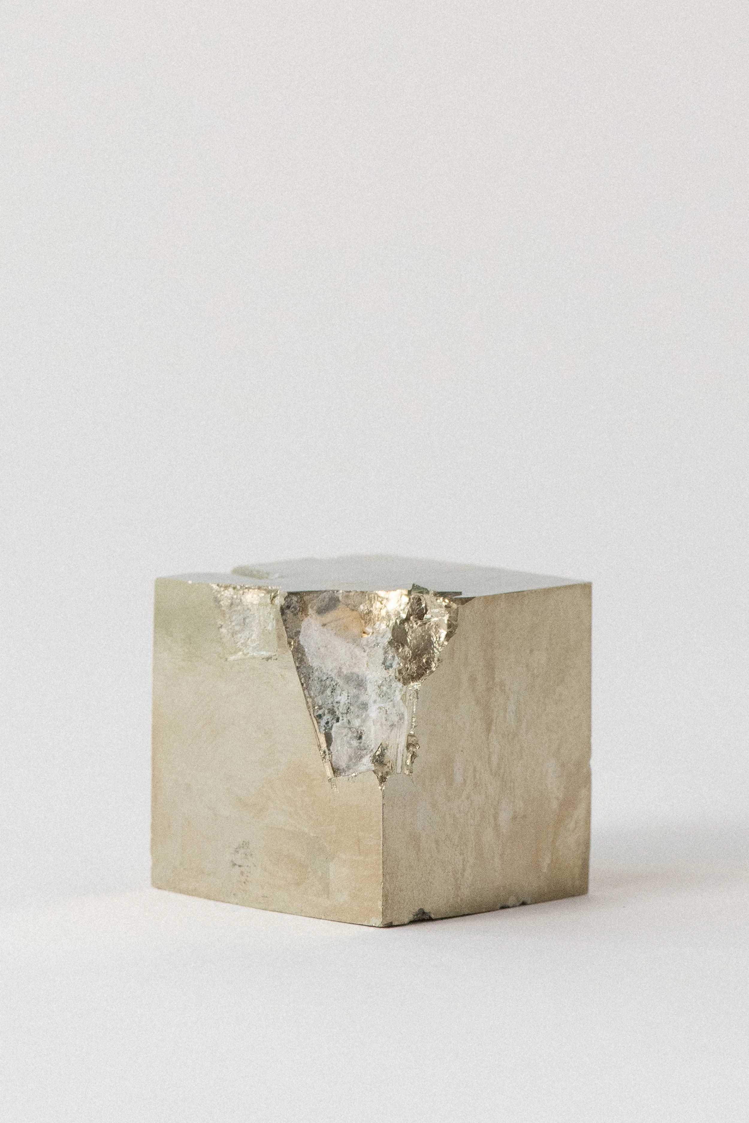769-5-Crystal_Voyager_Shop_Large_Spanish_Pyrite_Cube_5.jpg