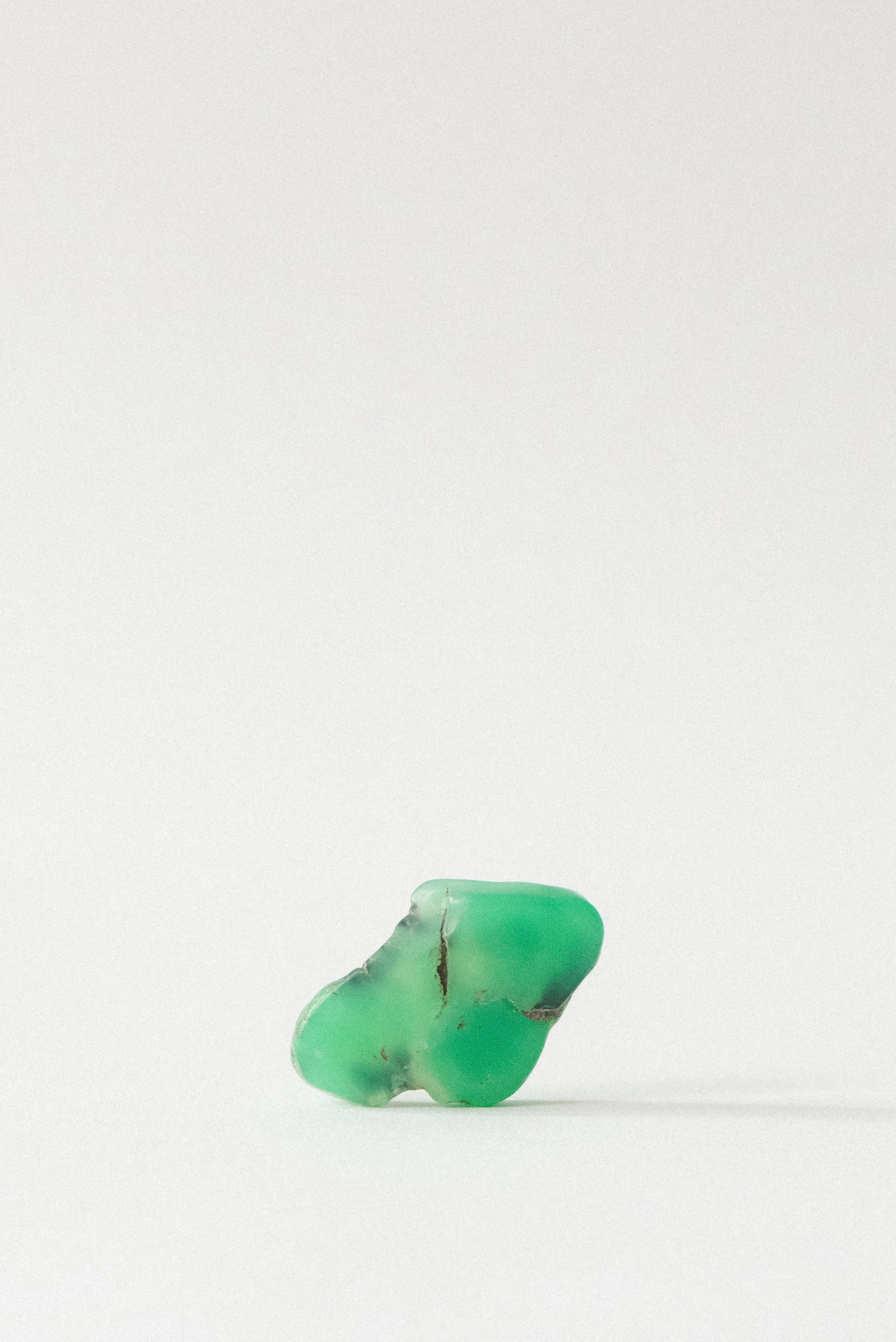 863-1-Crystal_Voyager_Shop_Los_Angeles_Chrysoprase_slice_specimen_from_Queensland_Australia_for_sale_1.jpg