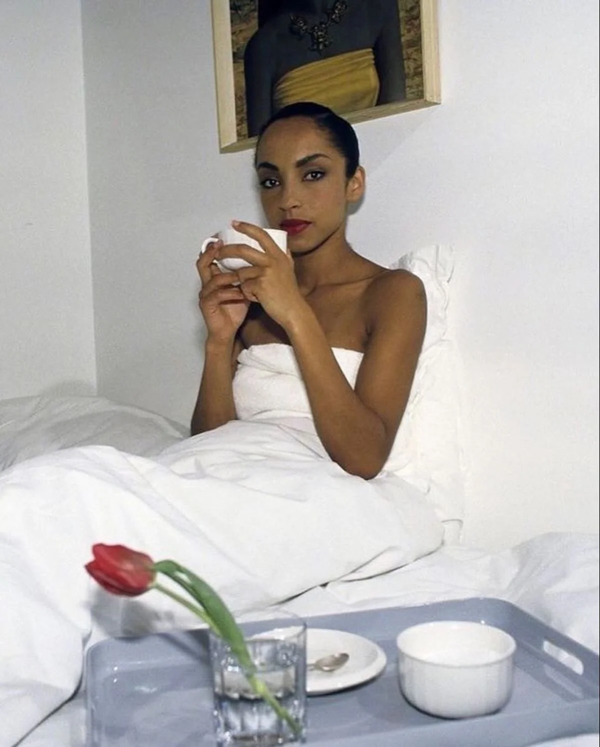 Sade, c. 1985.

#sade #modernstyle