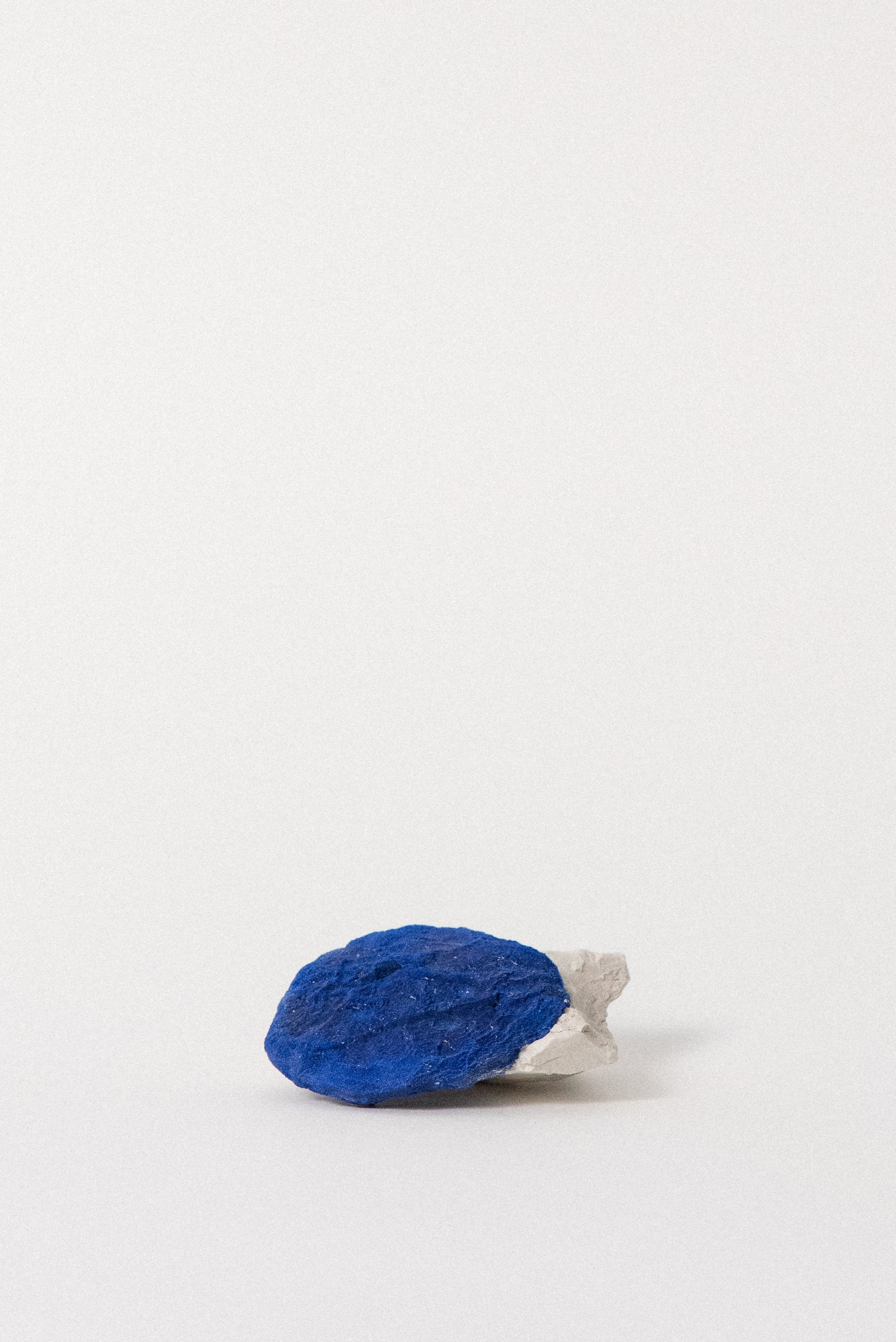 crystal-voyager-ethically-sourced-large-azurite-sun-on-clay-malbunka-australia-05.jpg