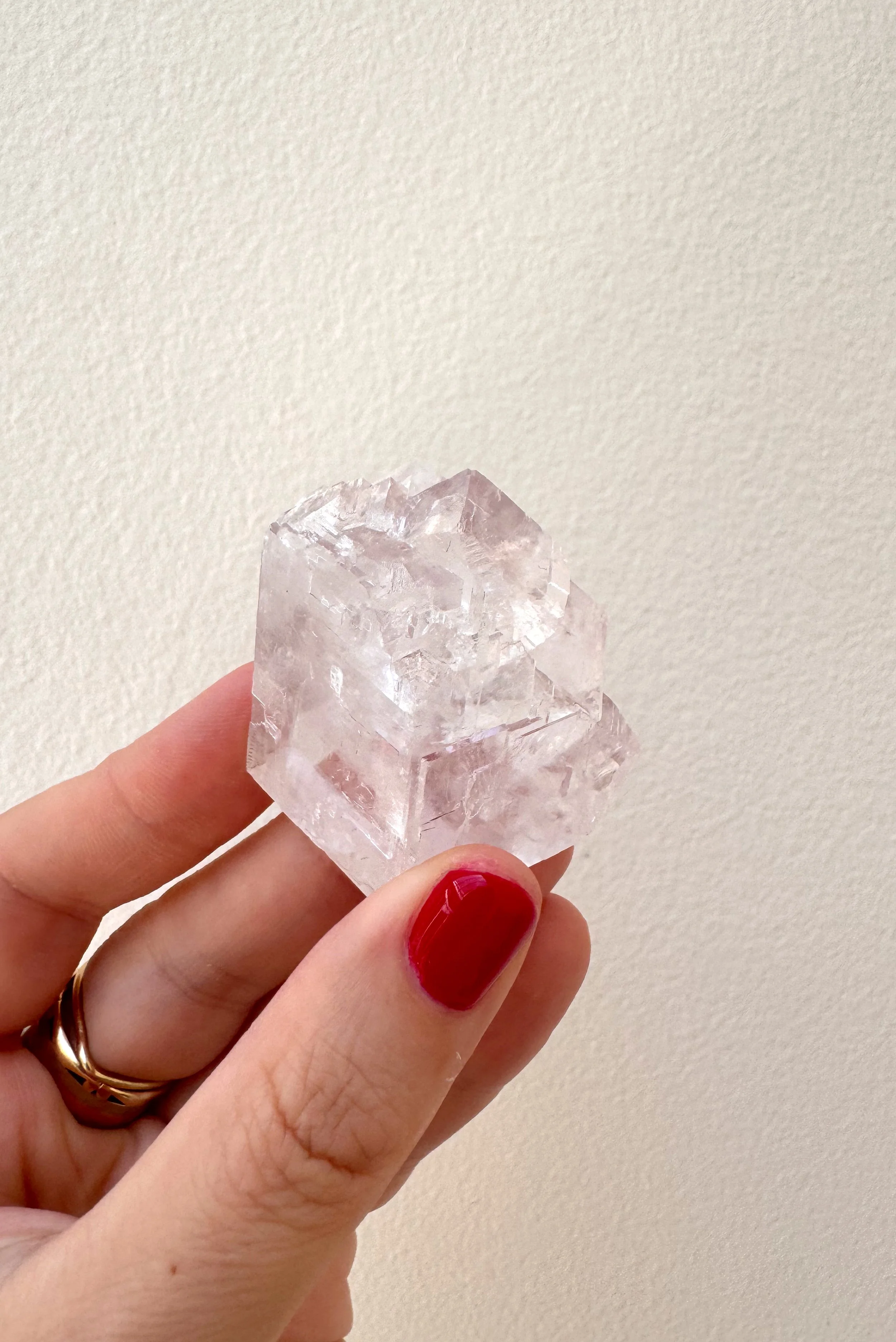 crystal-voyager-lavender-balmat-calcite-rhomboid-new-york-2i.jpg