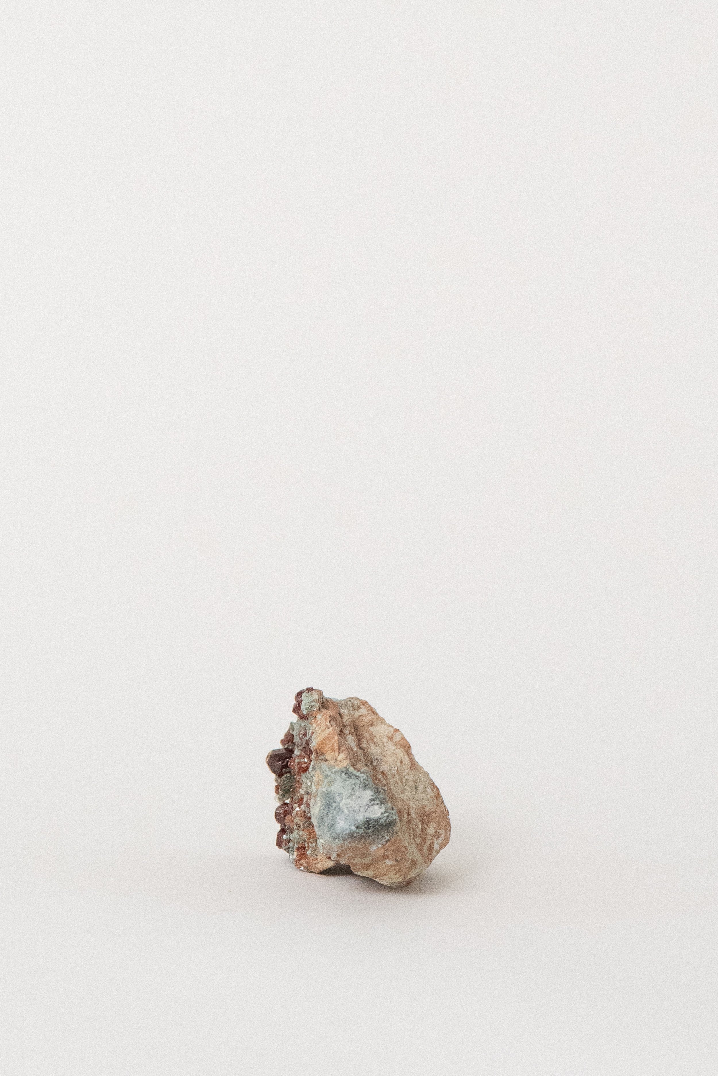 crystal-voyager-hessonite-garnet-aosta-valley-italy-4.jpg