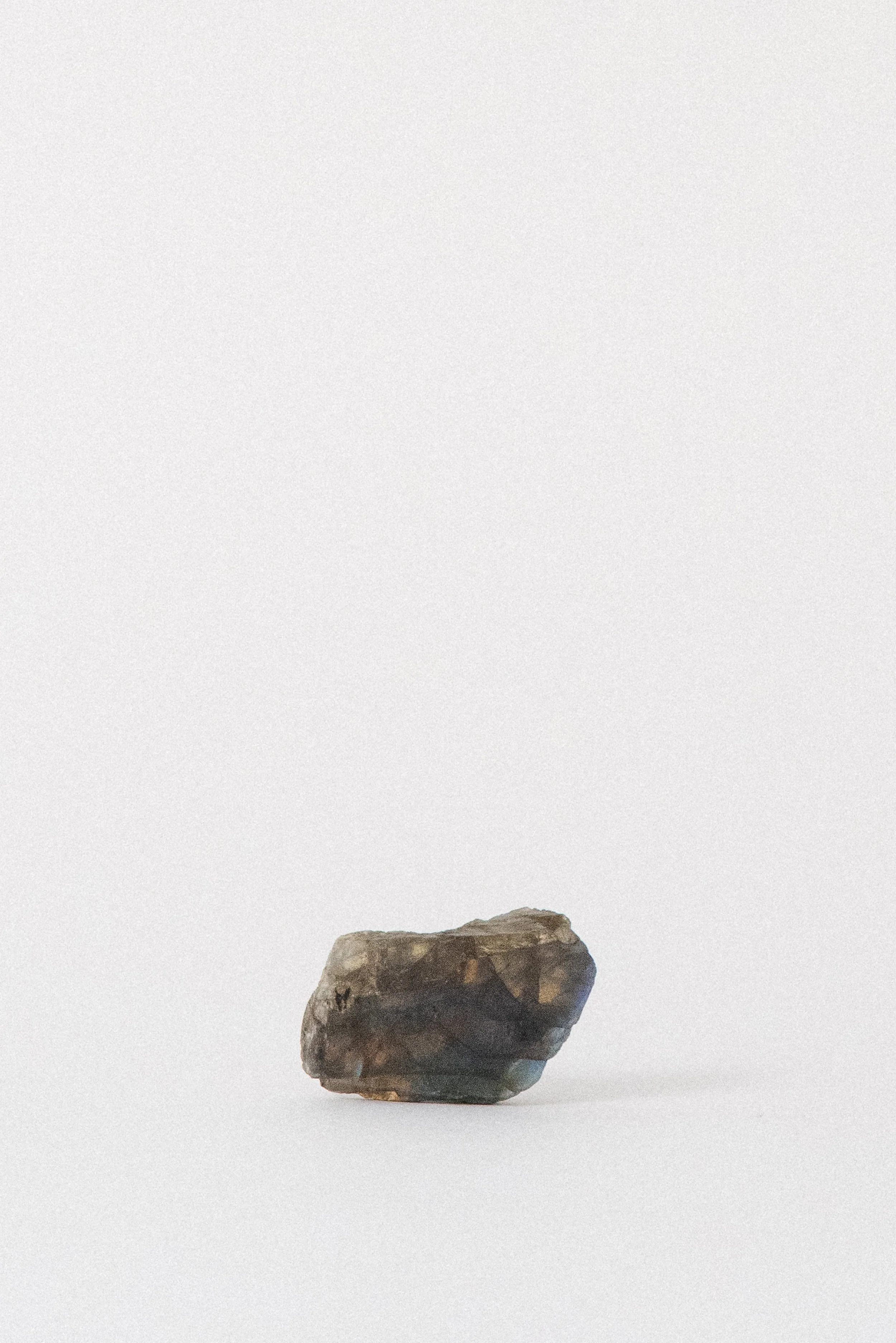 crystal-voyager-labradorite-bokonaky-madagascar-3.jpg