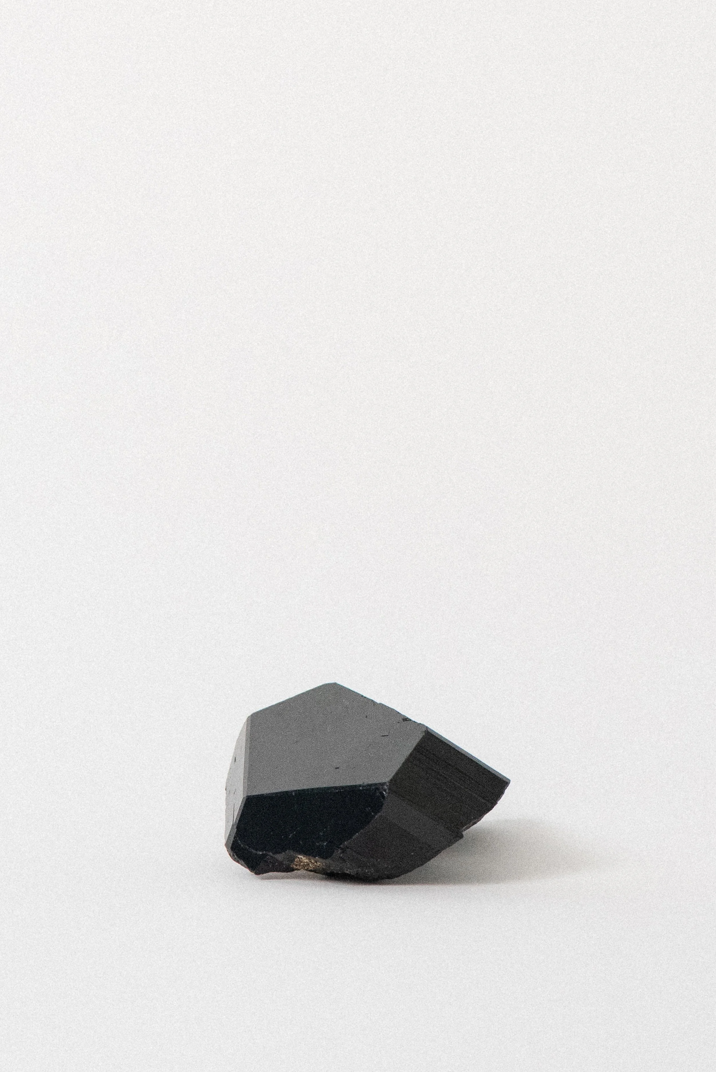 crystal-voyager-large-black-mercedes-tourmaline-erongo-mountain-namibia-africa-02.jpg
