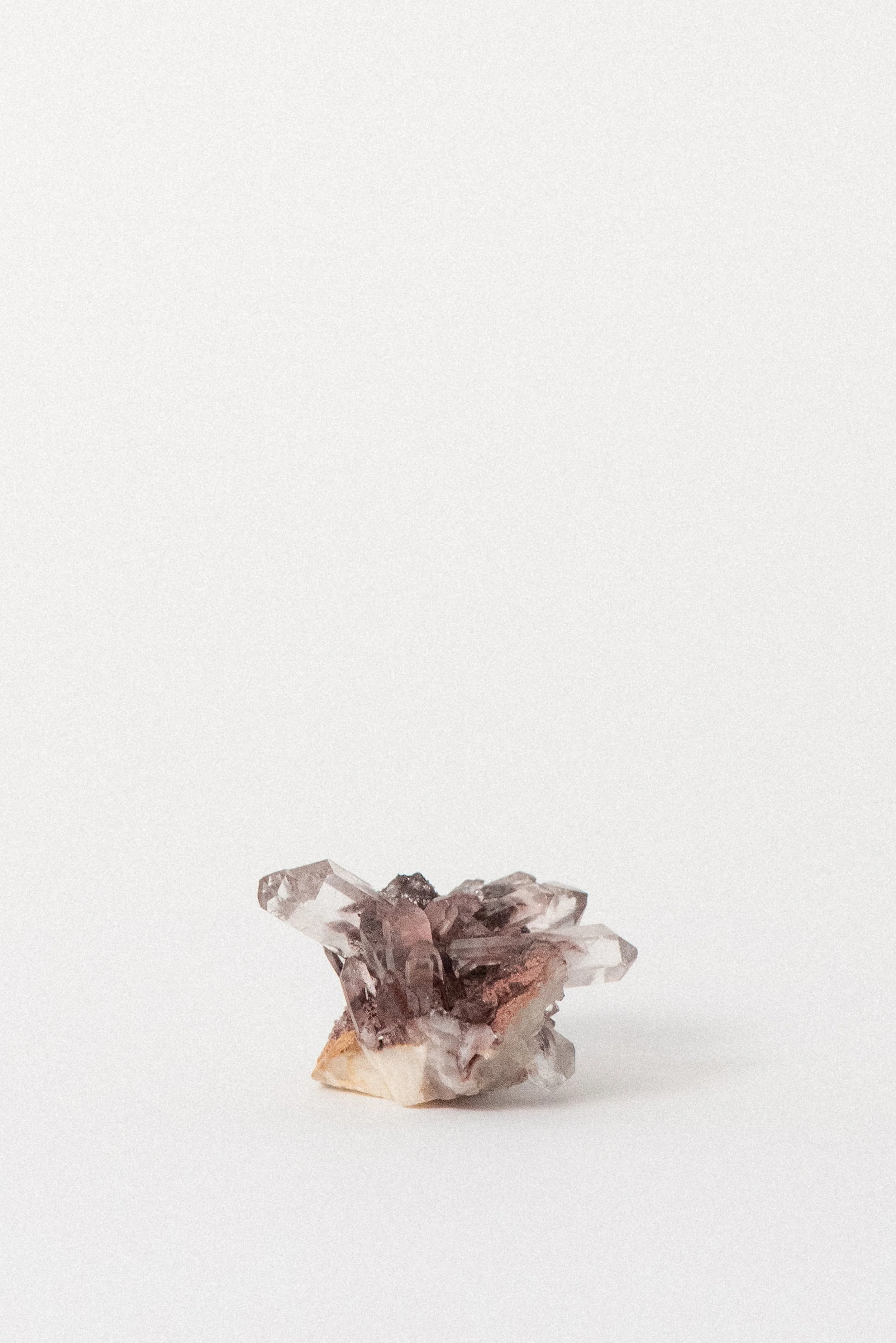 Side angle showing layered phantom effect in Quartz