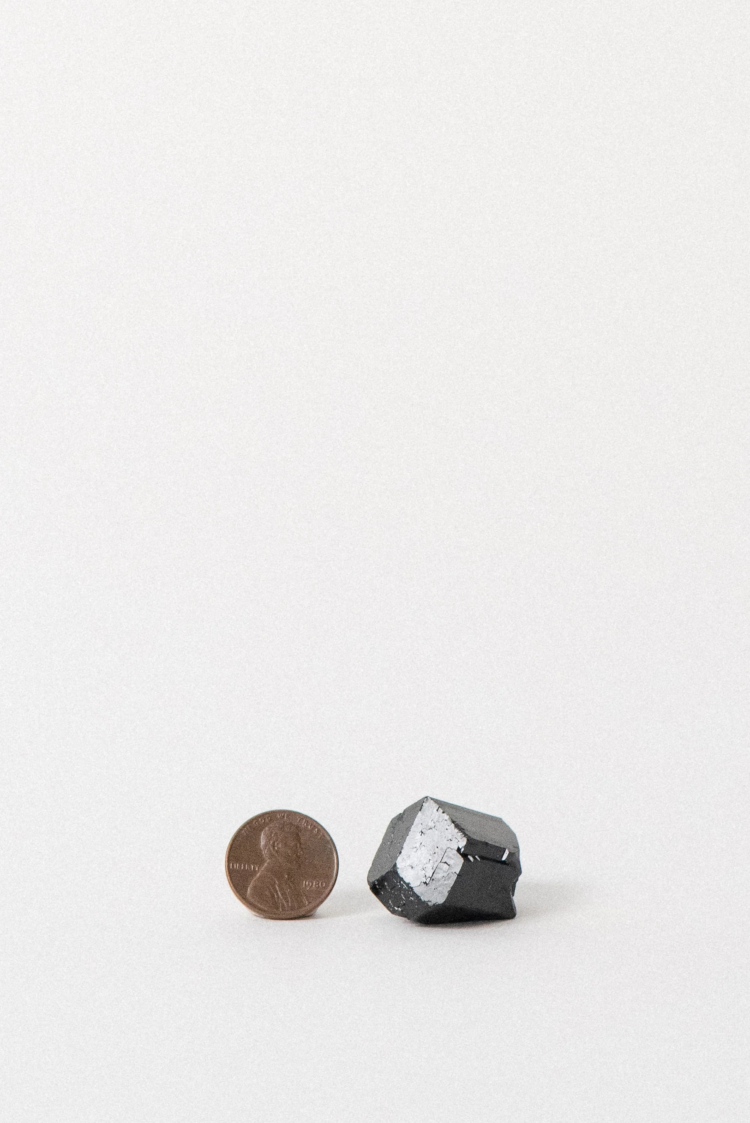 small-black-mercedes-tourmaline-erongo-mountain-namibia-africa-05.jpg