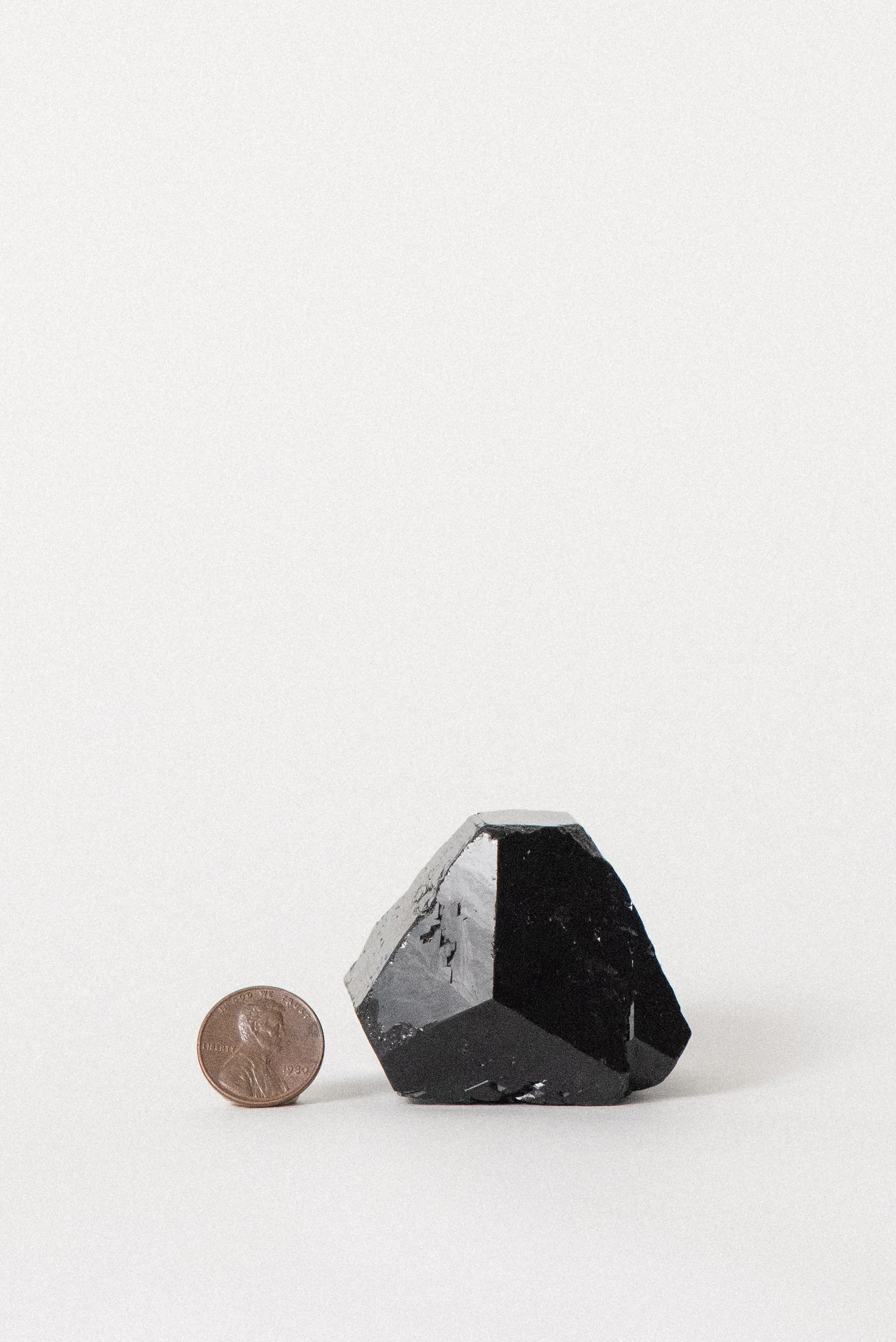large-black-mercedes-tourmaline-erongo-mountain-namibia-africa-02.jpg