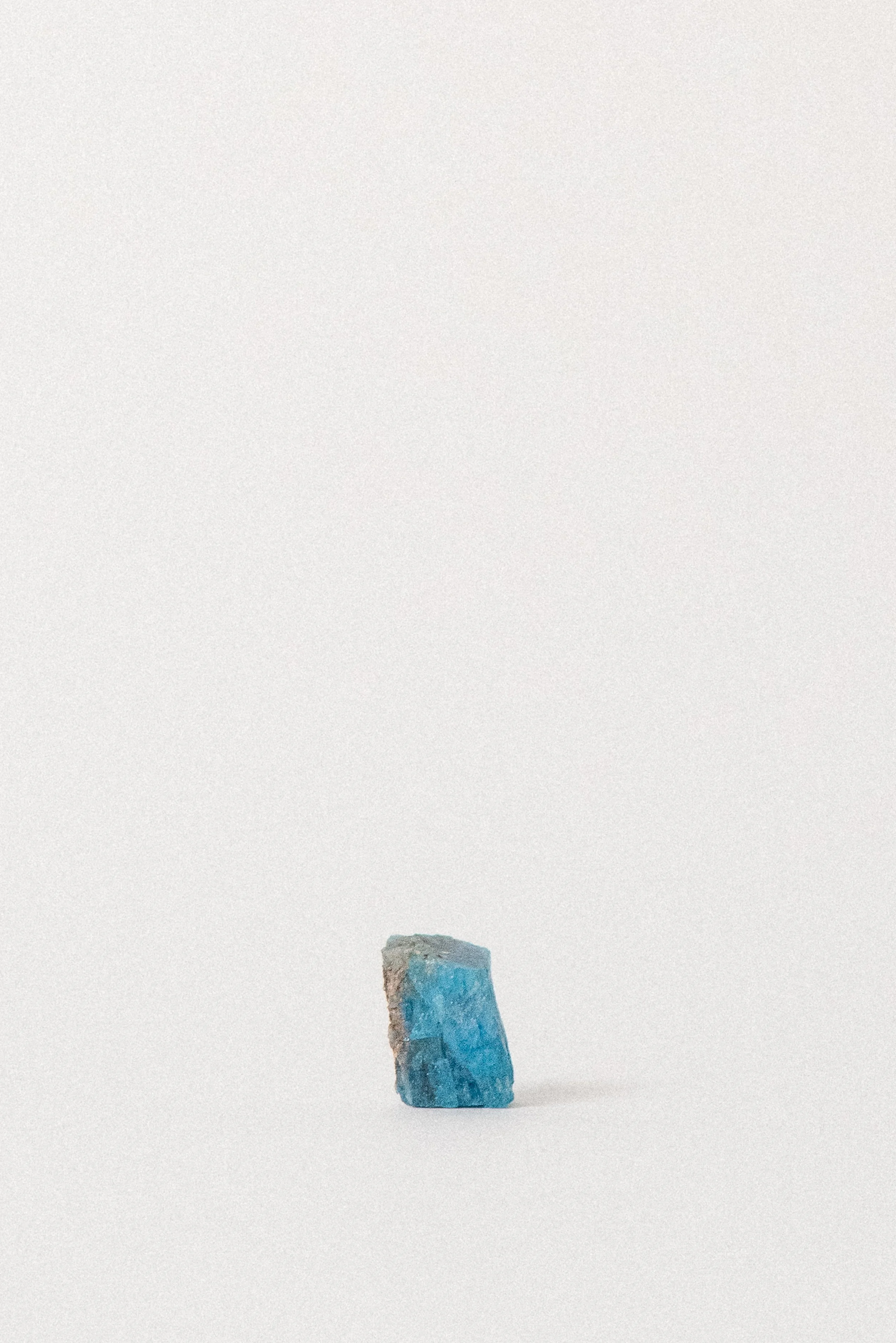 crystal-voyager-blue-apatite-isoanala-madagascar-2b.jpg