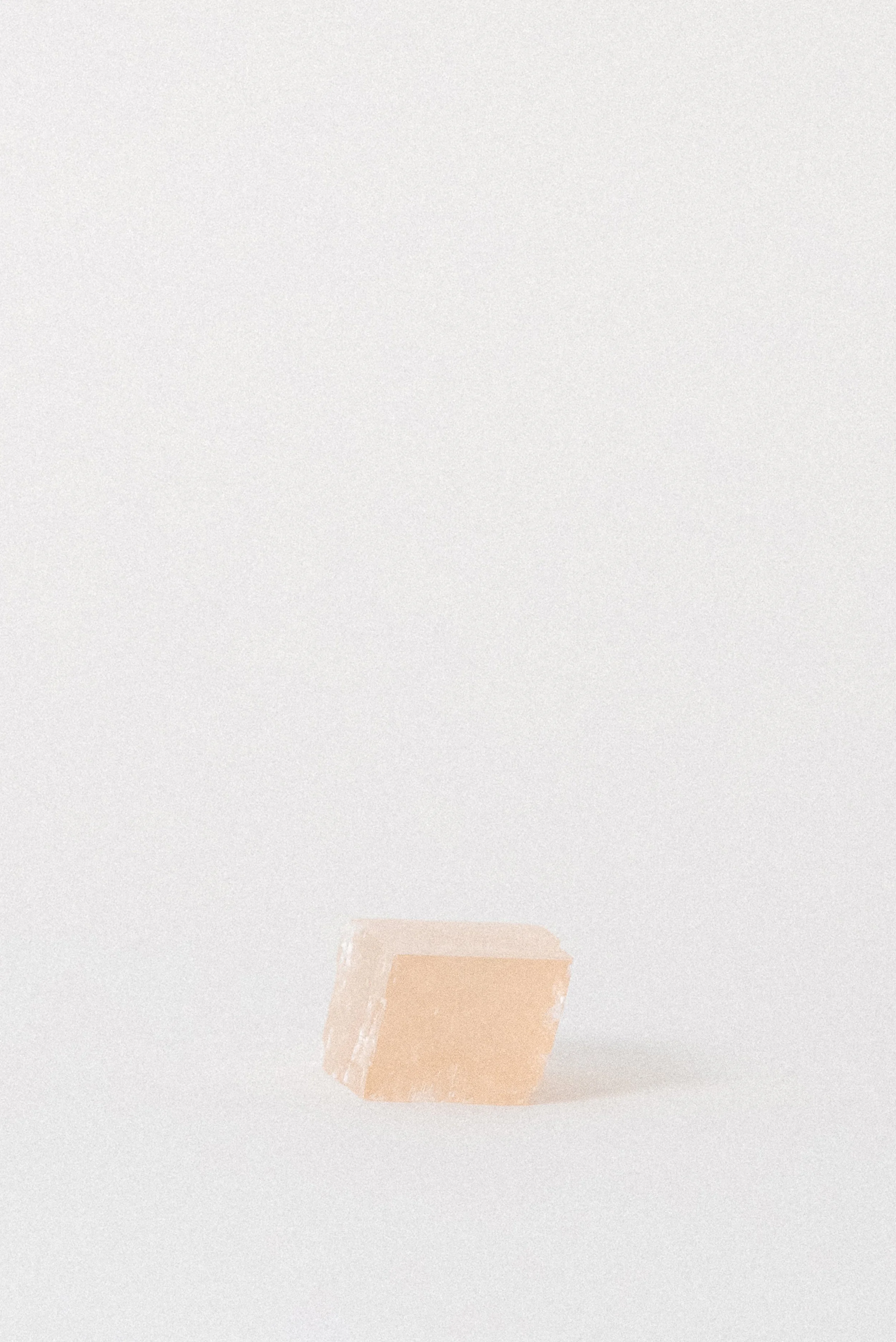 crystal-voyager-peach-optical-calcite-rhomboid-mexicol-4.jpg