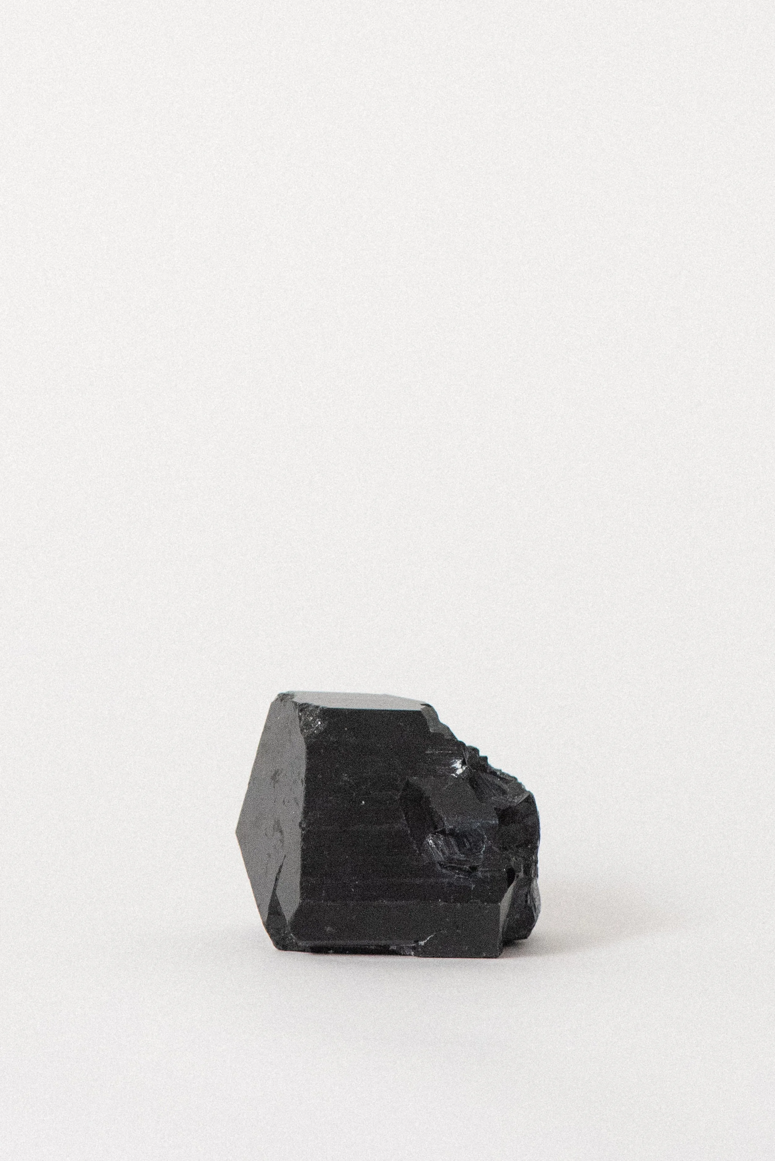 large-black-mercedes-tourmaline-erongo-mountain-namibia-africa-04.jpg