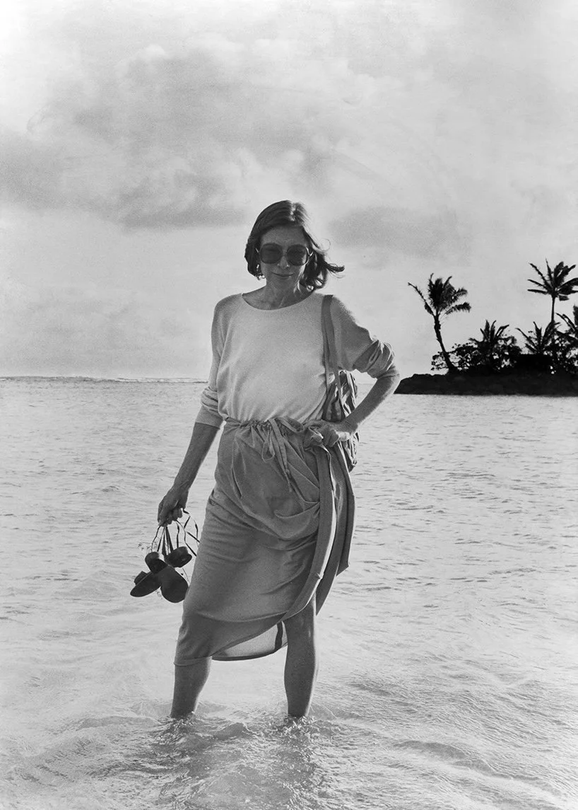 joan-didion-vintage-style-beach-turquoise-energy.jpg