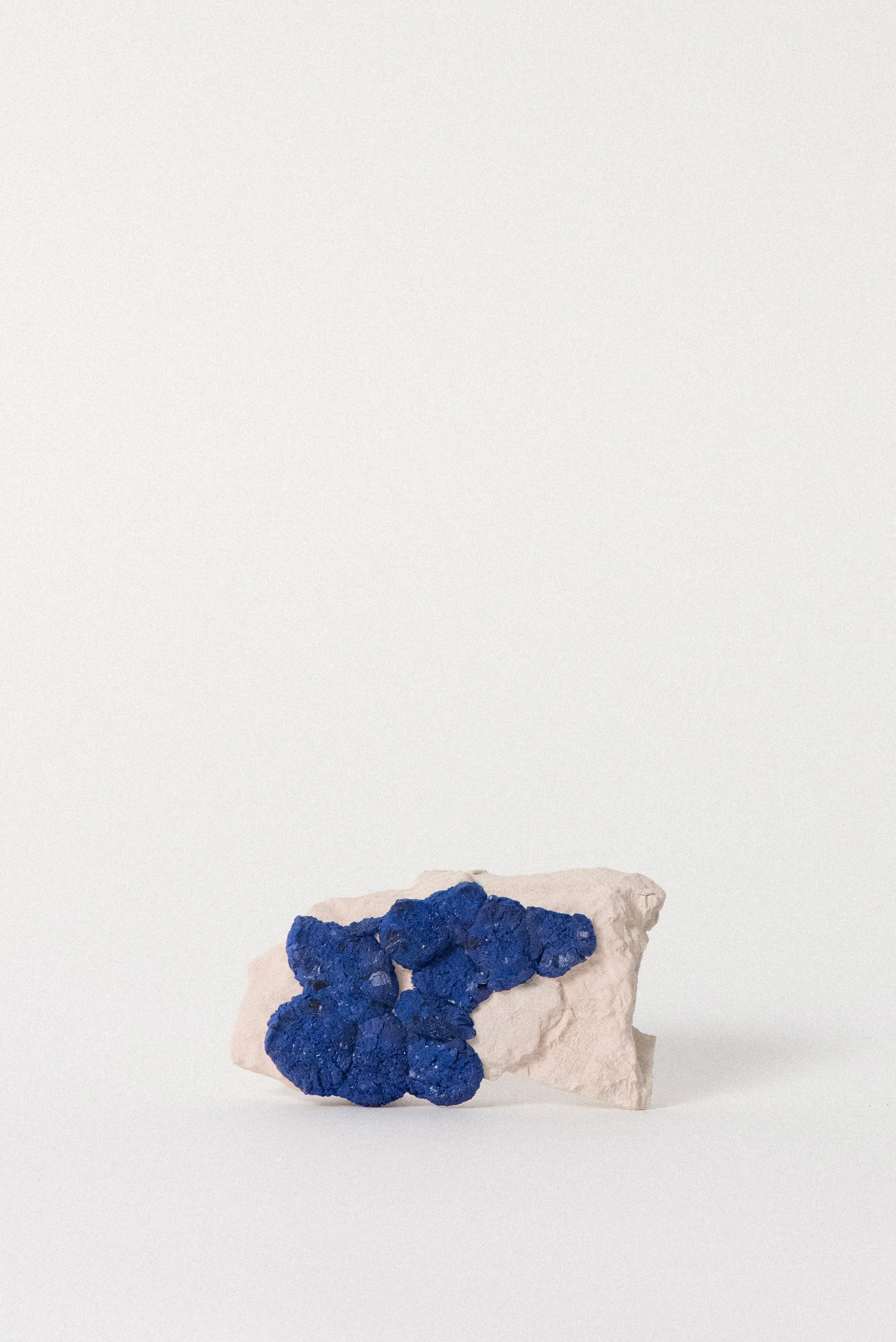 crystal-voyager-ethically_sourced_azurite-suns-on-clay-malbunka-australia-01.jpg