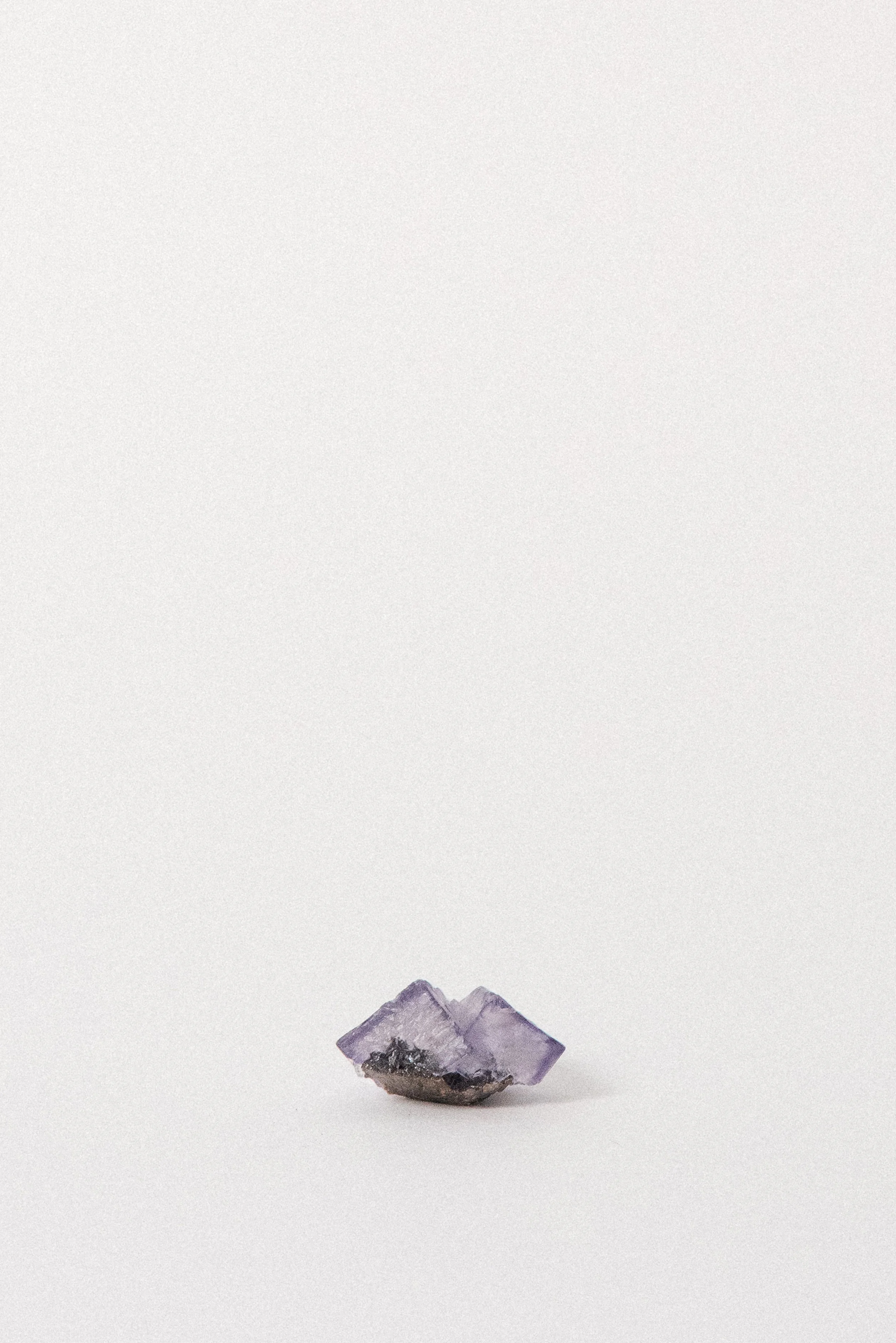 crystal-voyager-purple-cubic-fluorite-elmwood-mine-tennessee-01.jpg