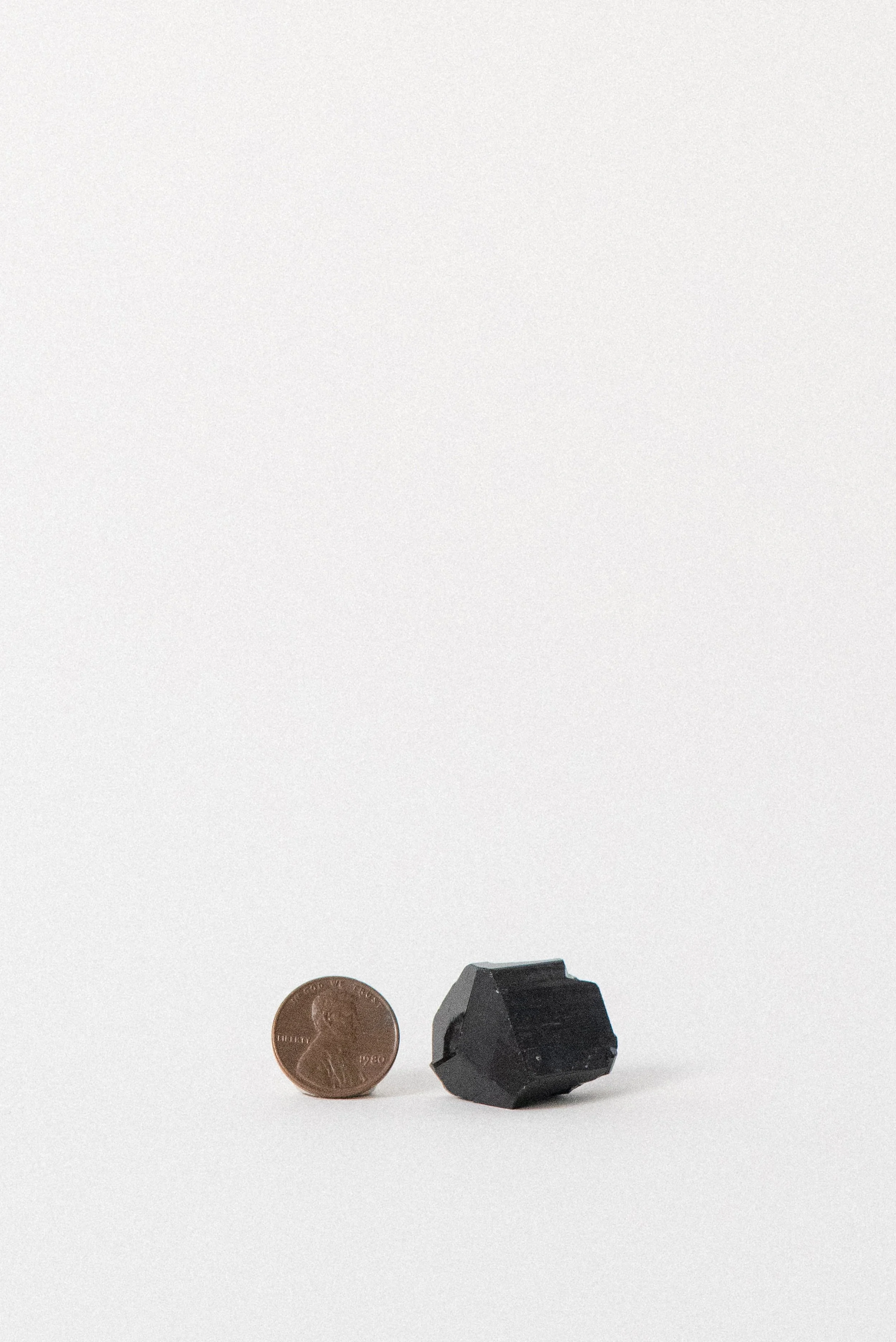 mini-black-mercedes-tourmaline-erongo-mountain-namibia-africa-04.jpg