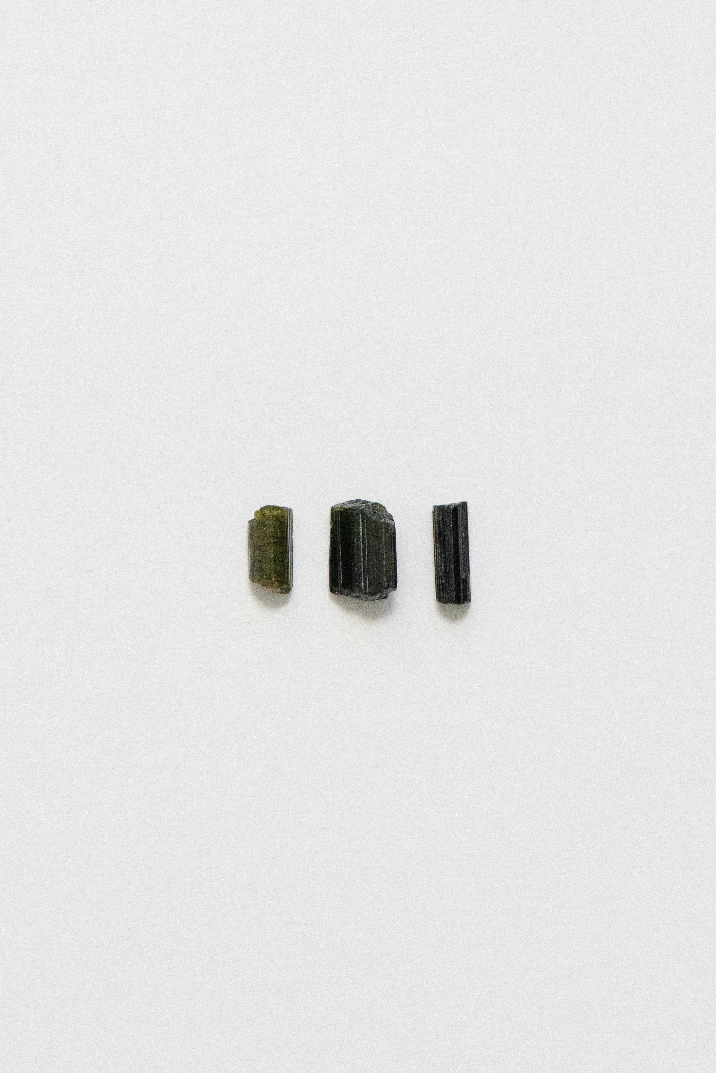 crystal-voyager-mini-green-tourmaline-wands-from-Brazil-2.jpg