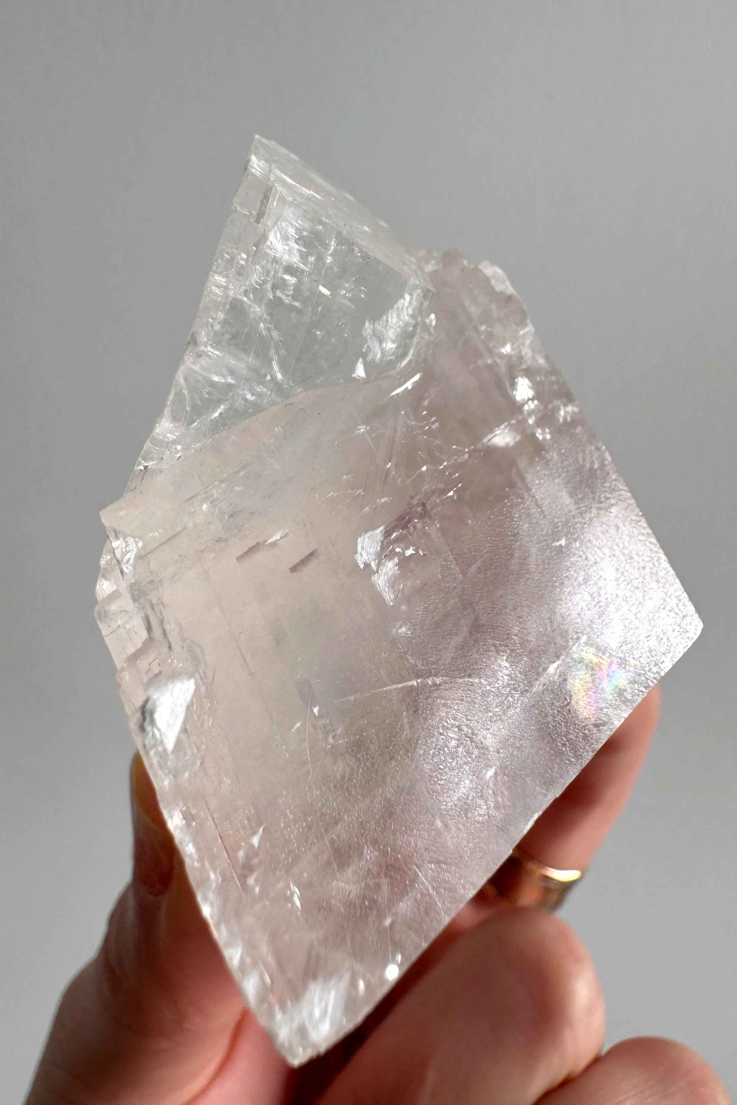 Crystal-Voyager-White-Balmat-Calcite-Rhomboid-New-York-11.jpg