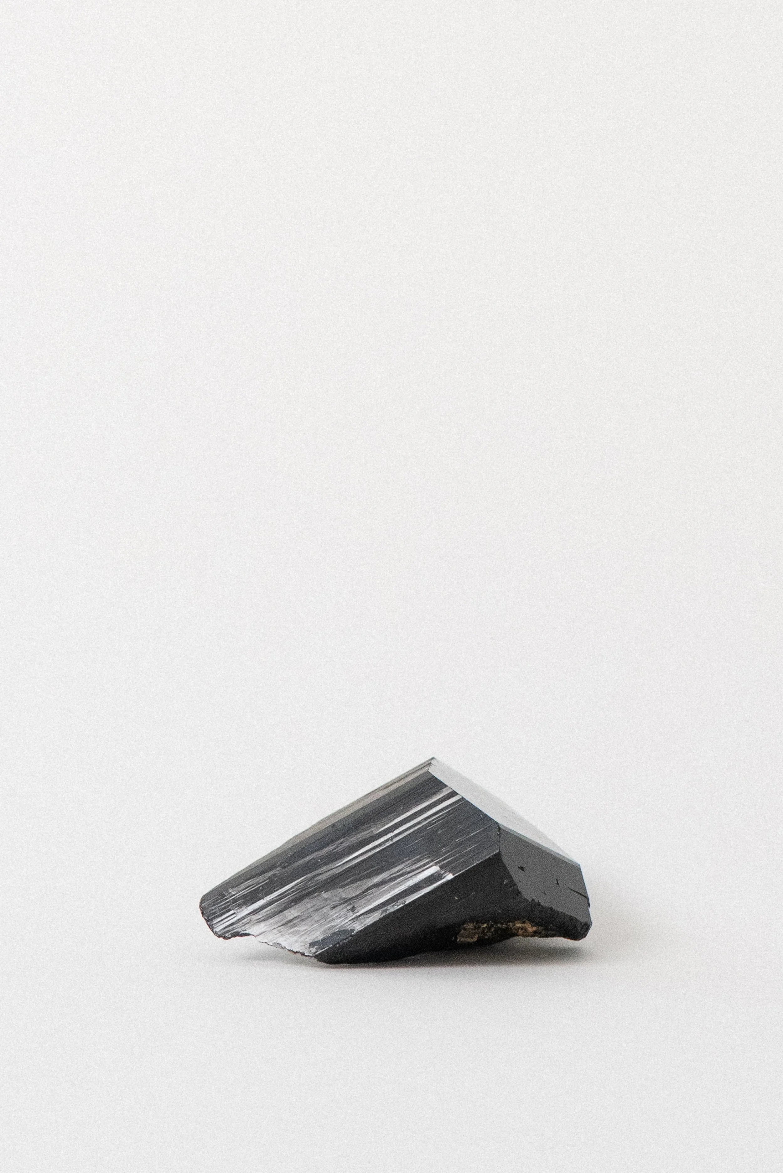 crystal-voyager-large-black-mercedes-tourmaline-erongo-mountain-namibia-africa-04.jpg