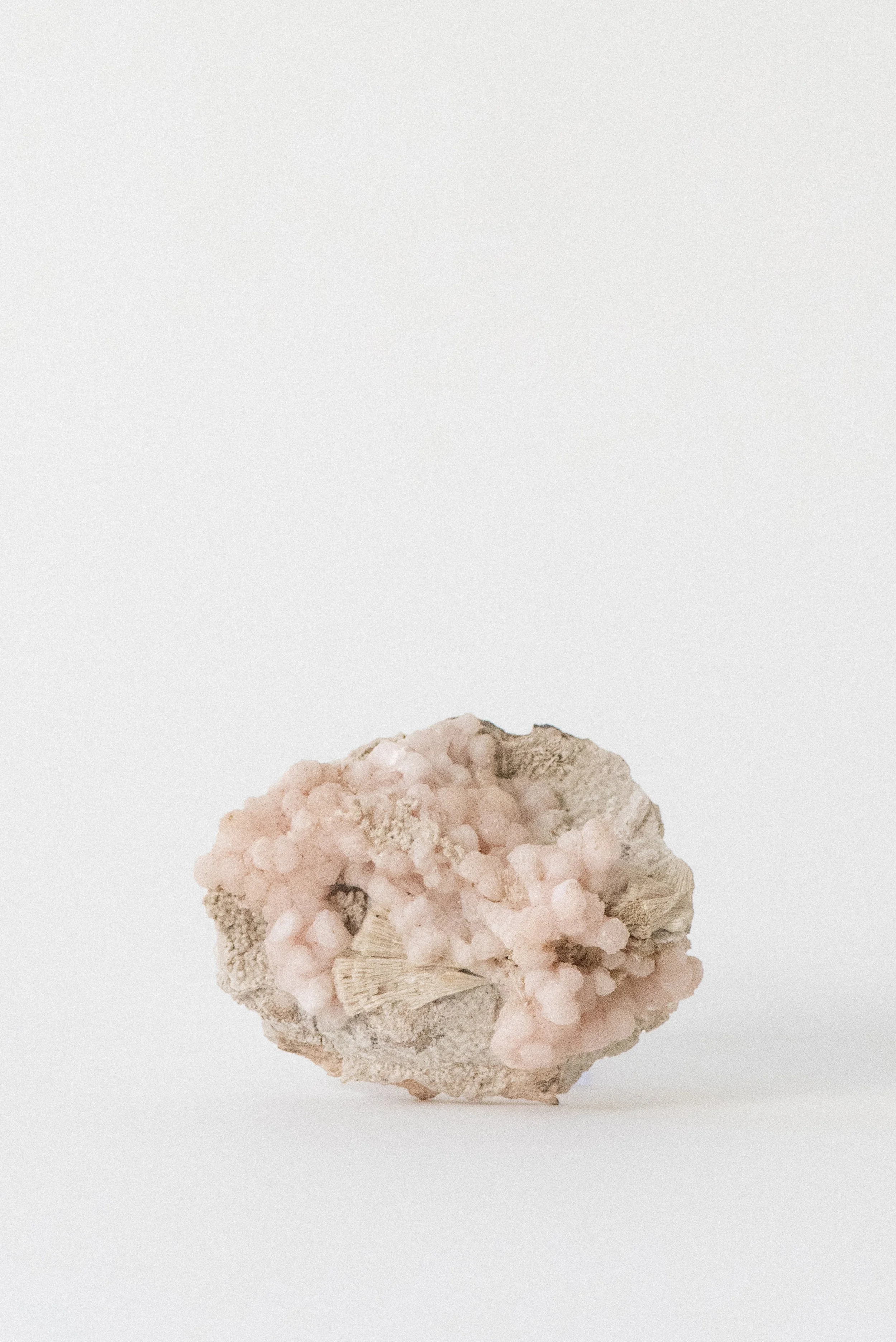 Crystal-Voyager-Mangano-Calcite-with-Kutnohorite-Spray-South-Africa-1.jpg