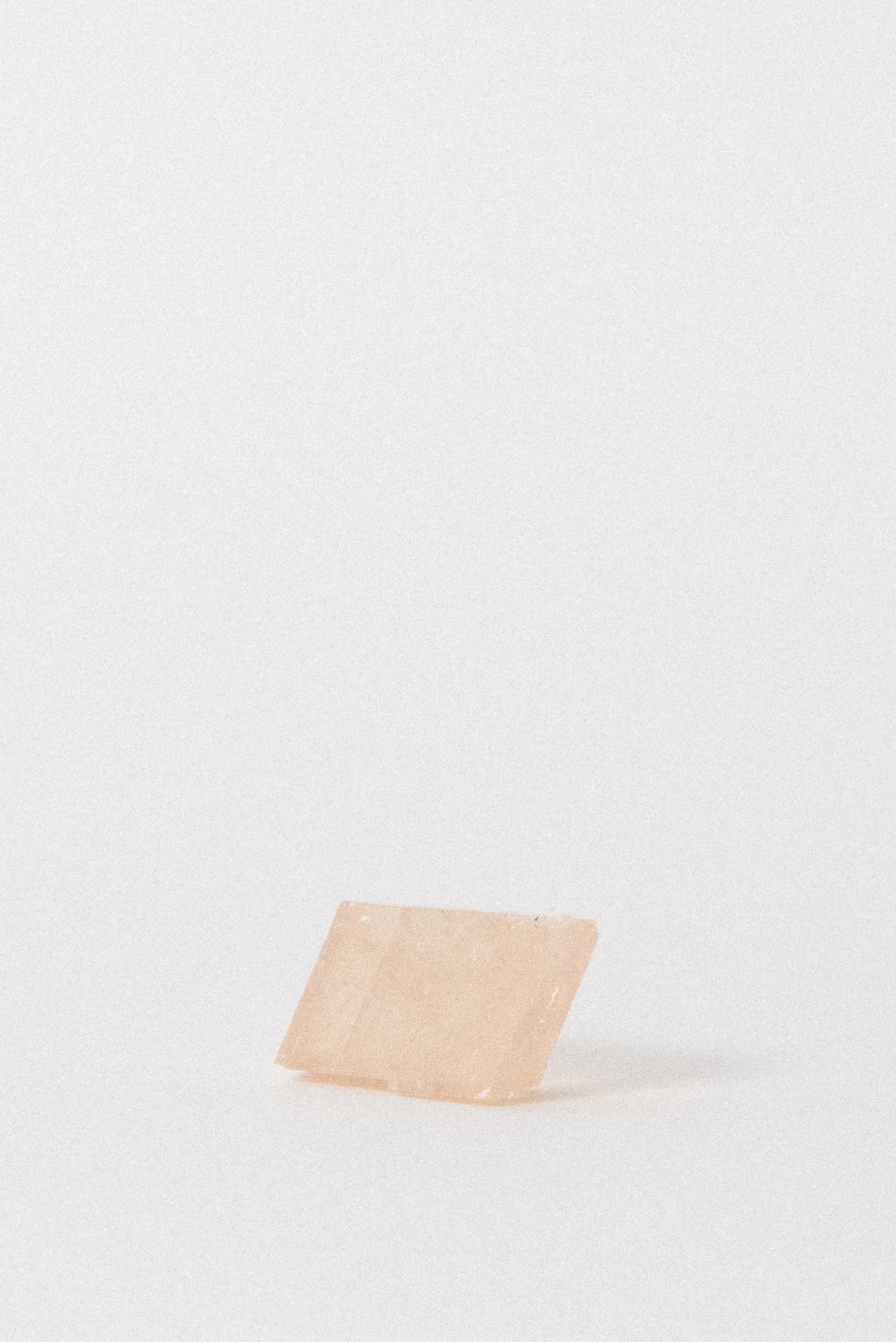 crystal-voyager-peach-optical-calcite-rhomboid-mexicol-2.jpg