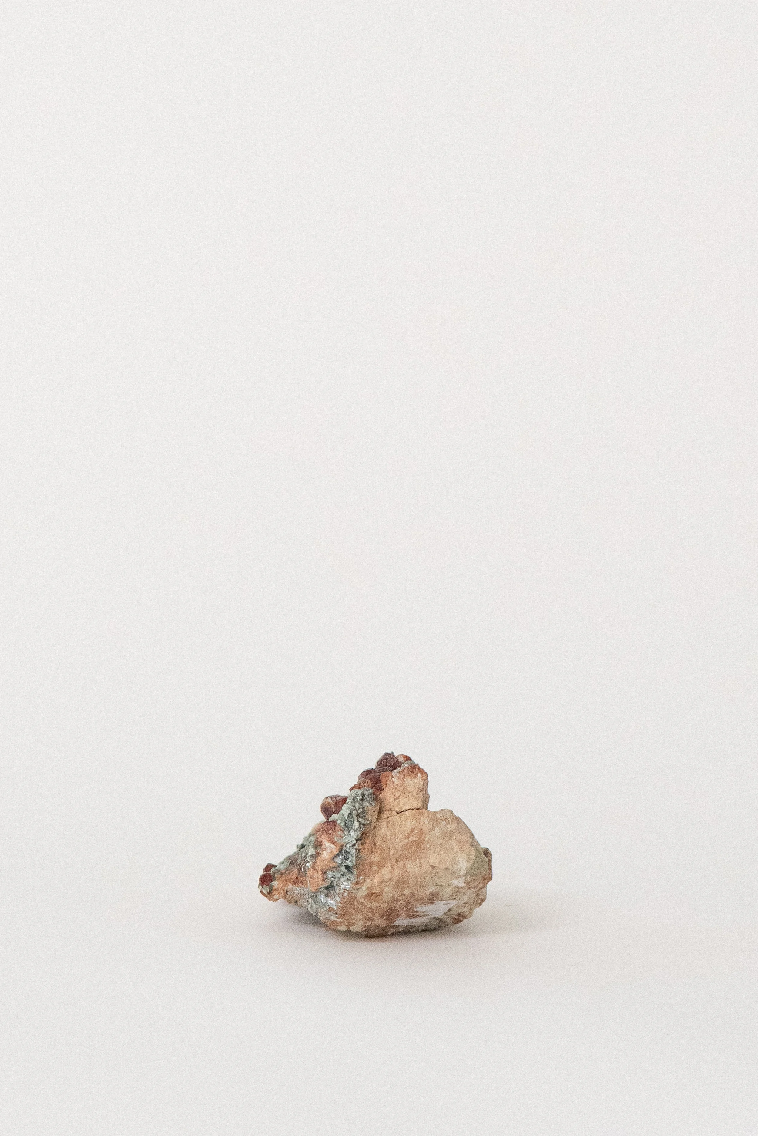 crystal-voyager-hessonite-garnet-aosta-valley-italy-5.jpg