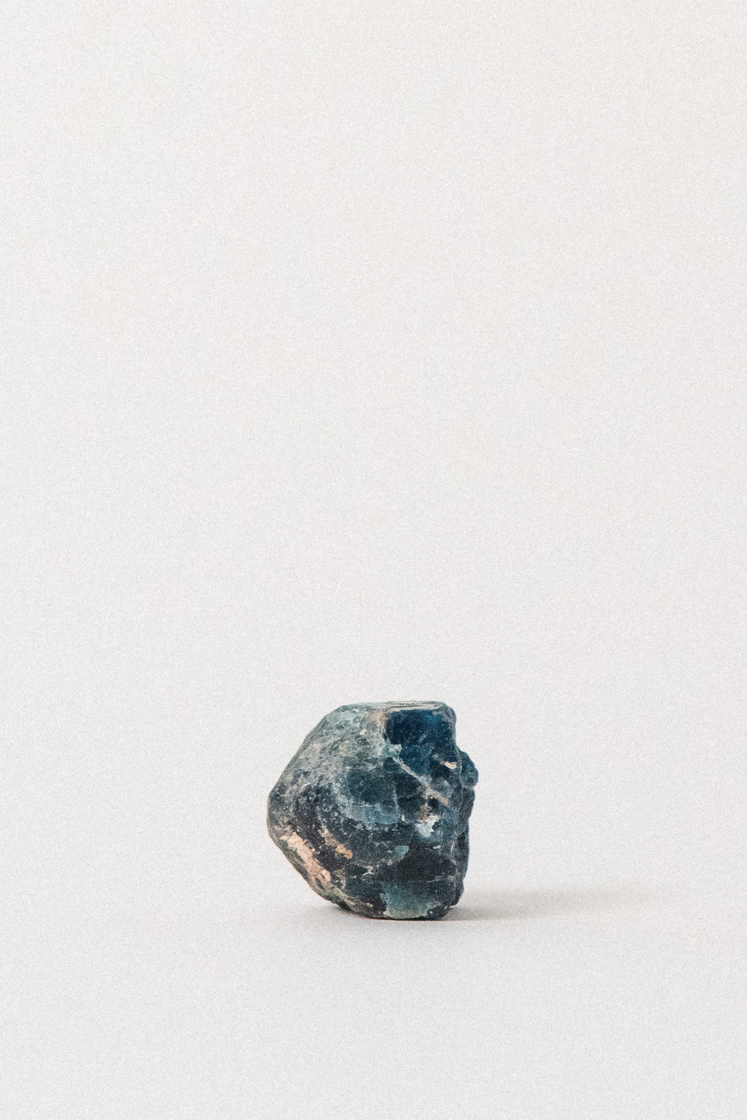 crystal-voyager-blue-apatite-minas-gerais-brazil-3.jpg