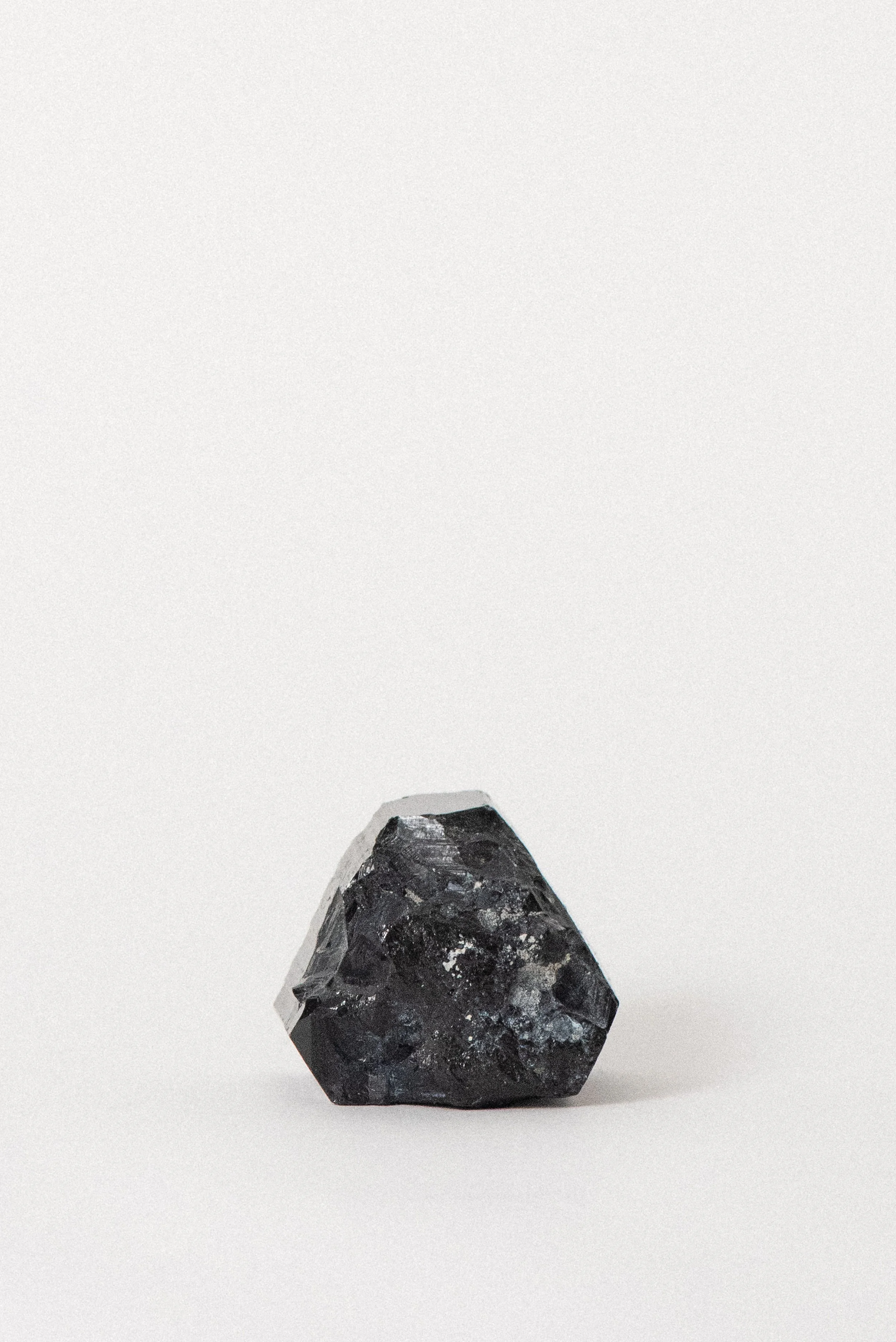 large-black-mercedes-tourmaline-erongo-mountain-namibia-africa-05.jpg