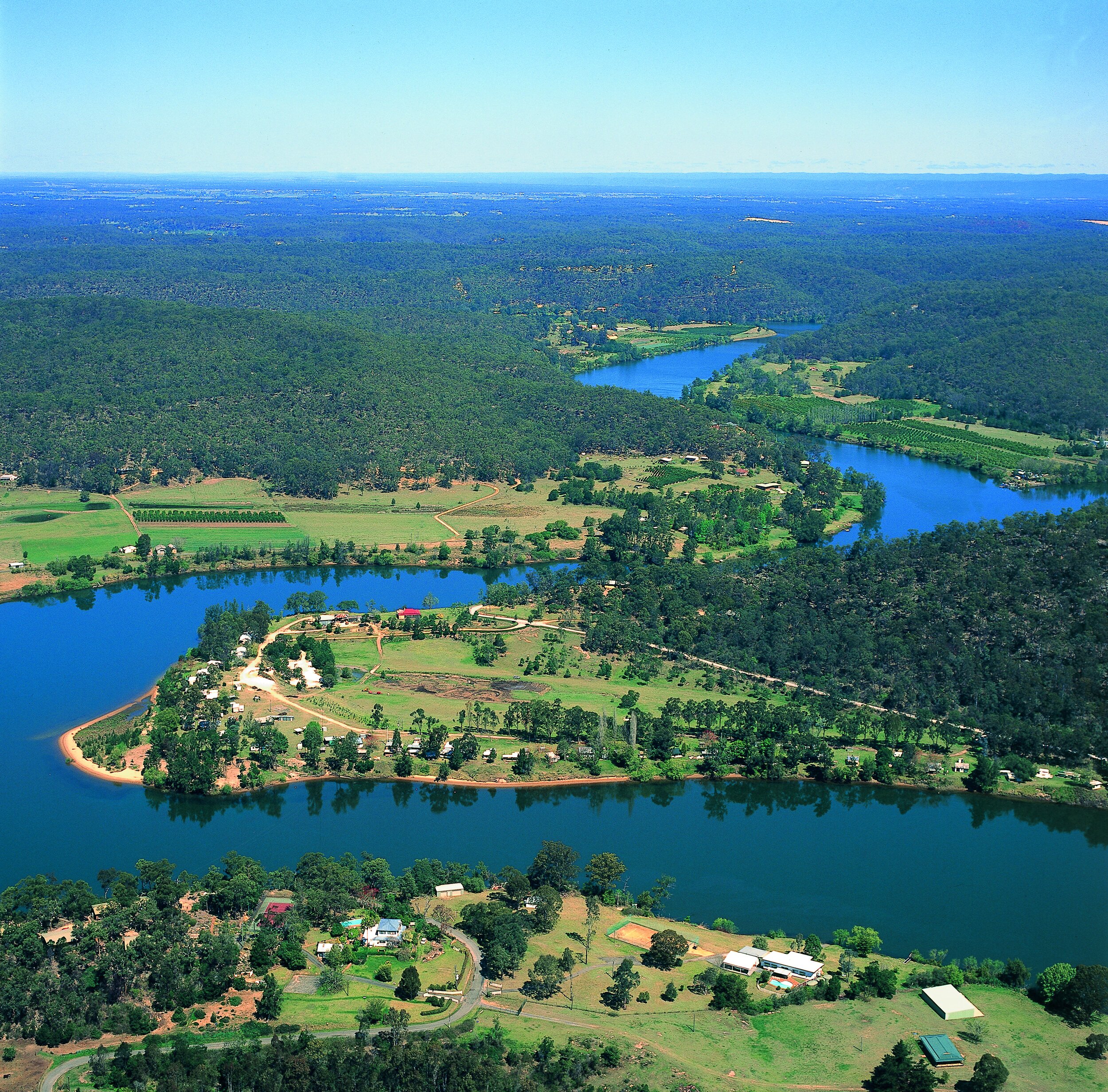   Six councils working together to deliver    Hawkesbury Nepean River System     Coastal Management Program    Explore CMP  