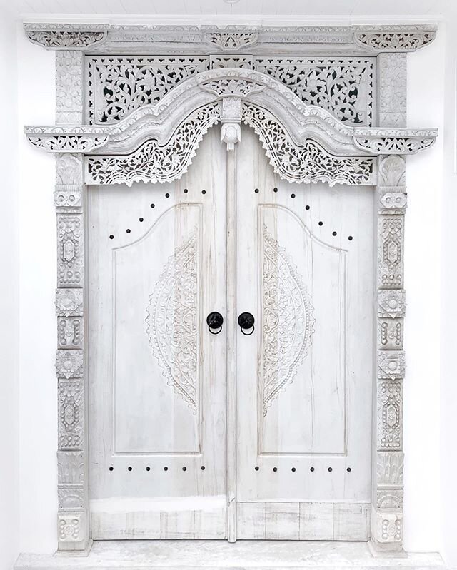 Very pleased with these custom Balinese doors that we had made for this villa. The stark design will be complimented by lots of natural textures and details. More photos coming soon. #interiordesign #customfurniture #balidoors #grandentrance #orchidh