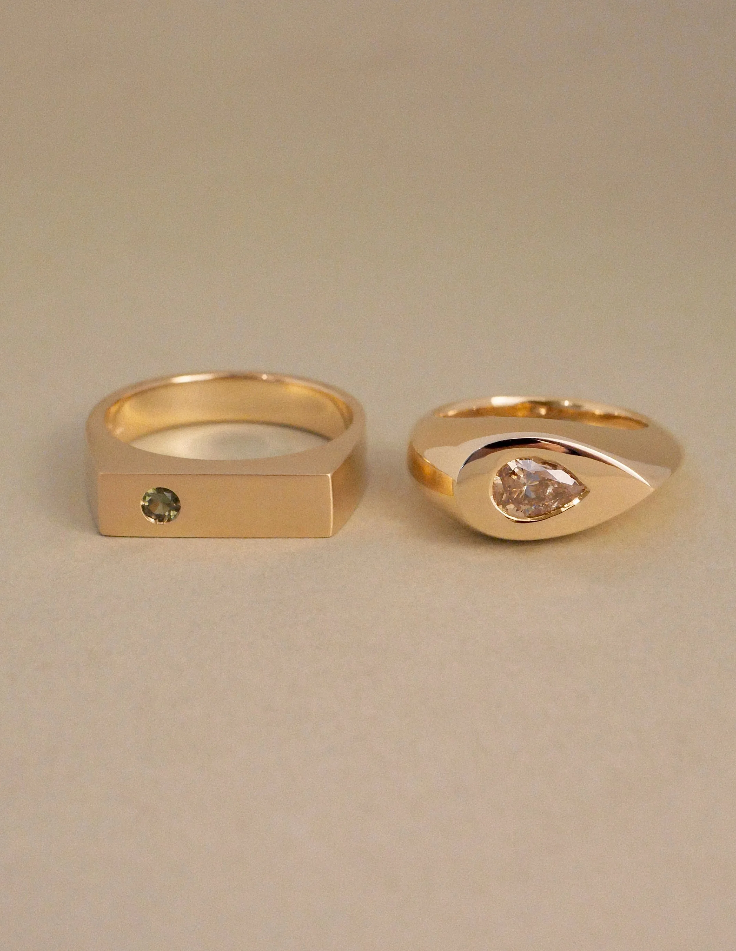 Maria &amp; Bax came to visit me with very different ideas for their rings, but the final outcome was something else entirely. 💚🥂   One of the small joys of having in person consults is getting to know each person, understanding what draws them to 