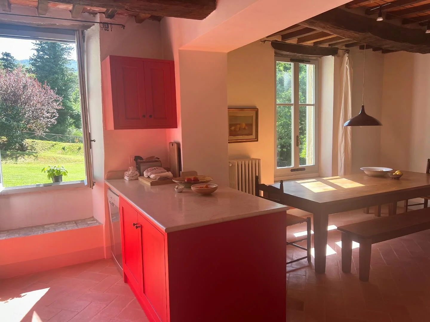 @lestabbielline the kitchen. #lacucina #tuscankitchen #anghiari