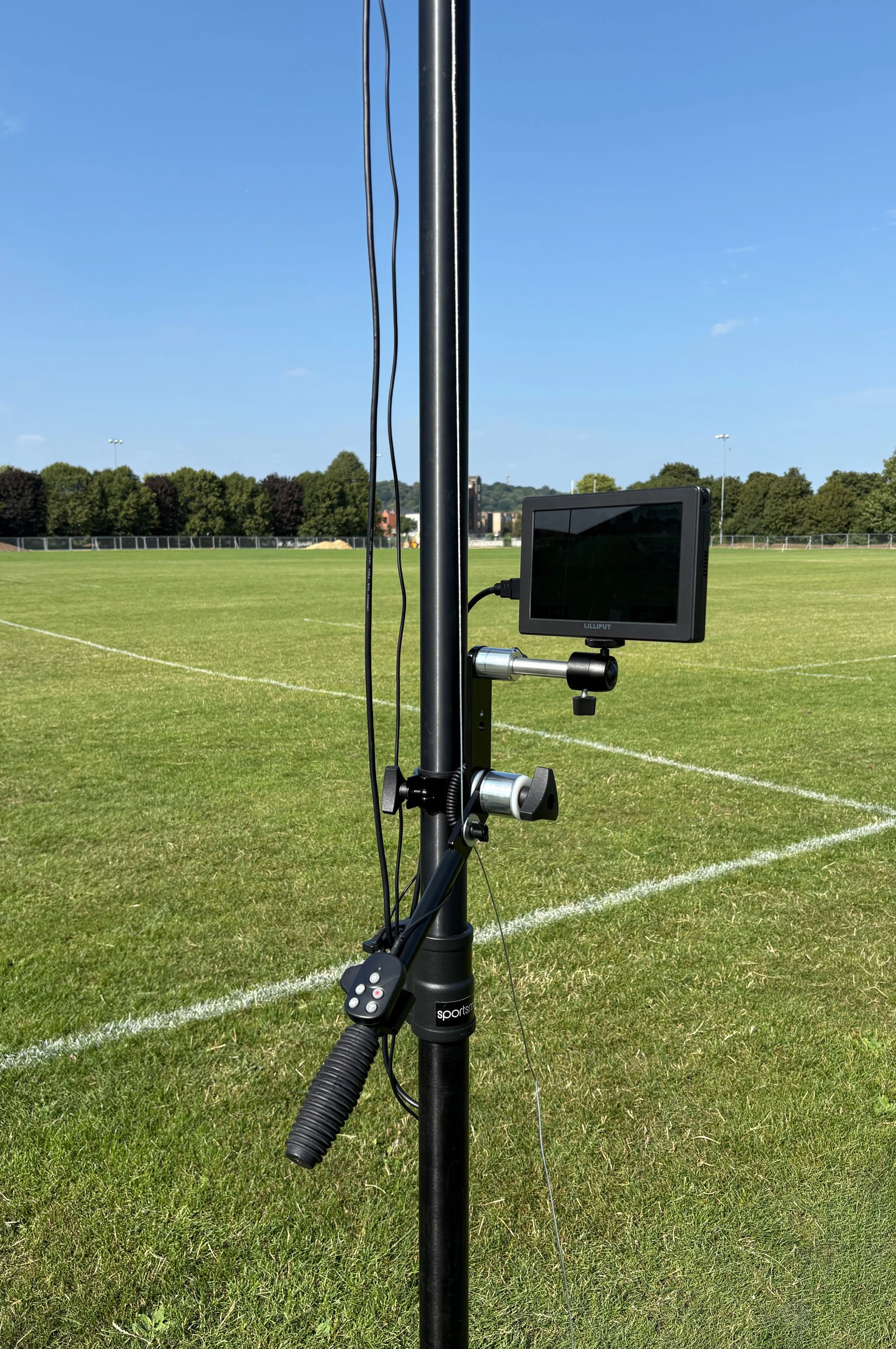Sportsmasts-Premier-Remote-3.jpg